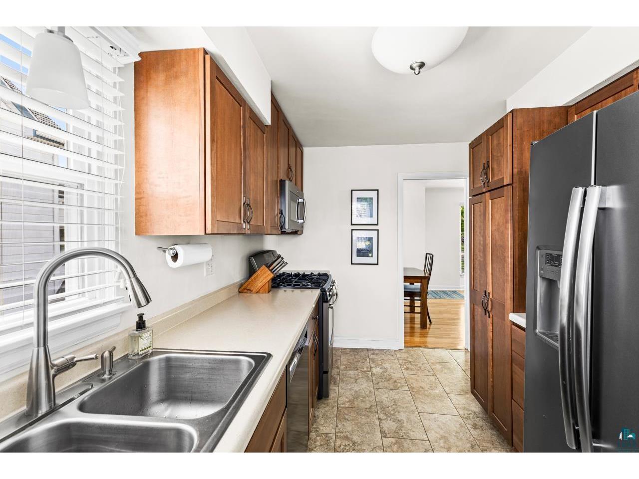 5530 W 8th St Duluth MN 55807 6125814 image15