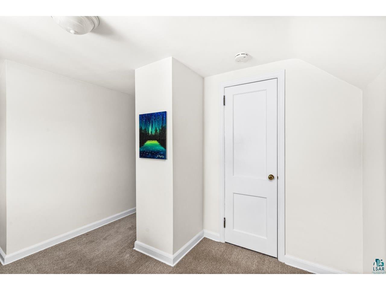 5530 W 8th St Duluth MN 55807 6125814 image27