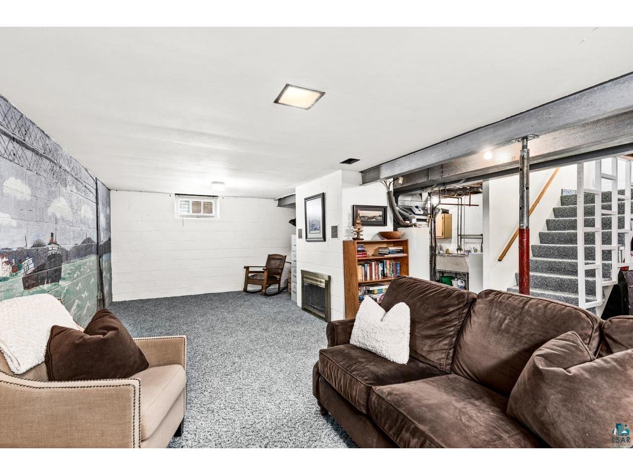 5530 W 8th St Duluth MN 55807 6125814 image31