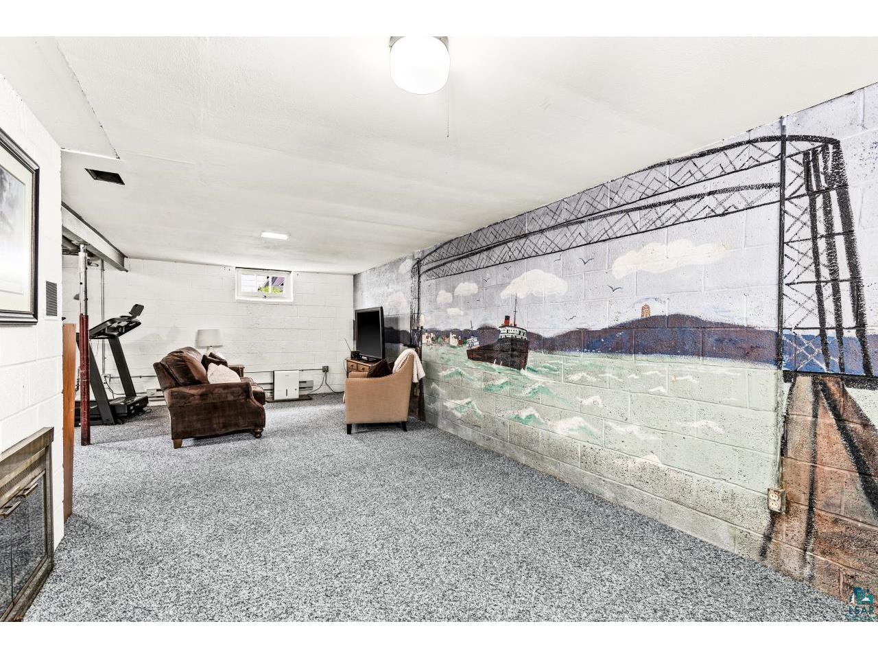 5530 W 8th St Duluth MN 55807 6125814 image34