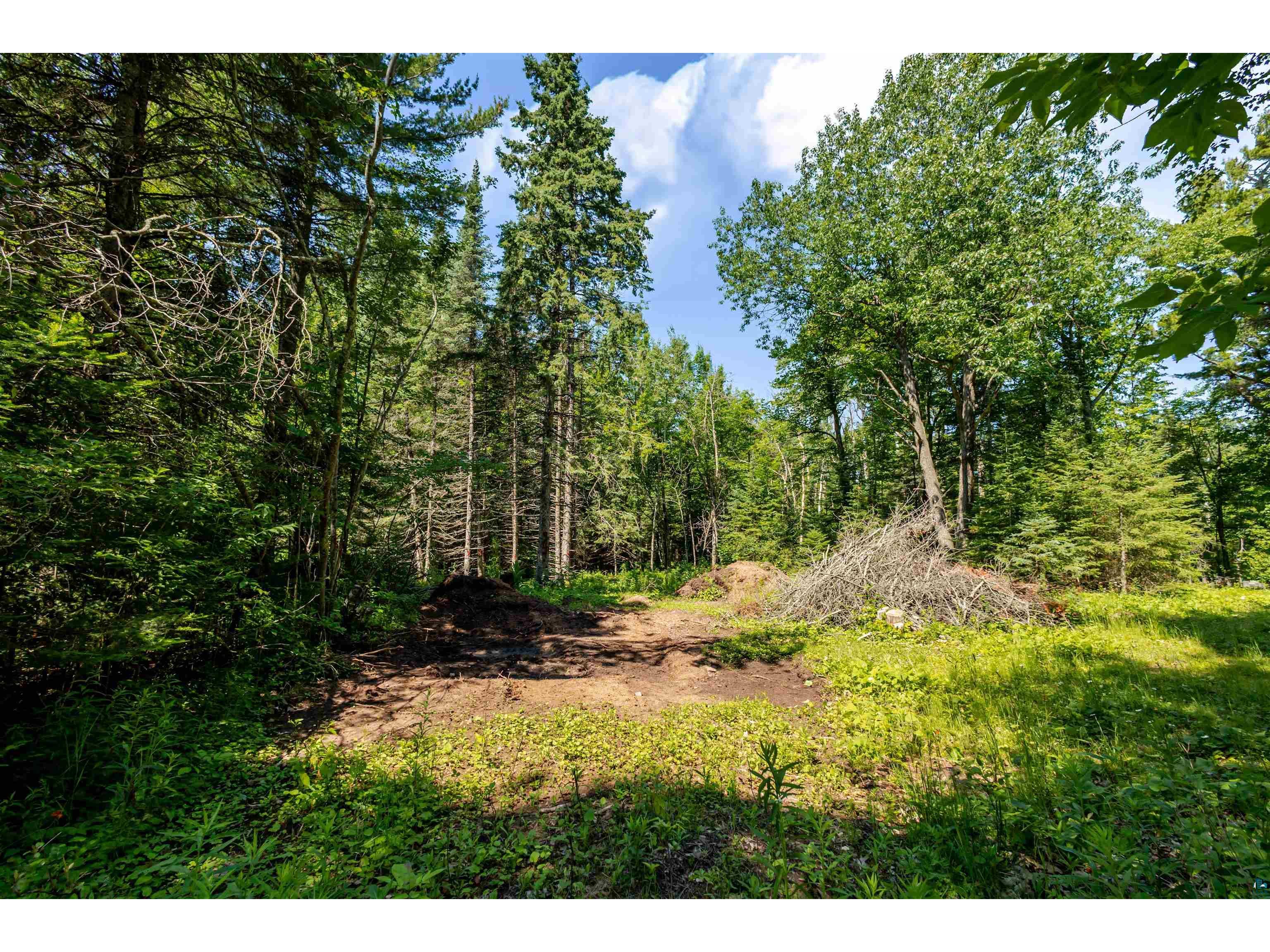 5553 S Darrow Rd Superior WI 54880 6126764 image2