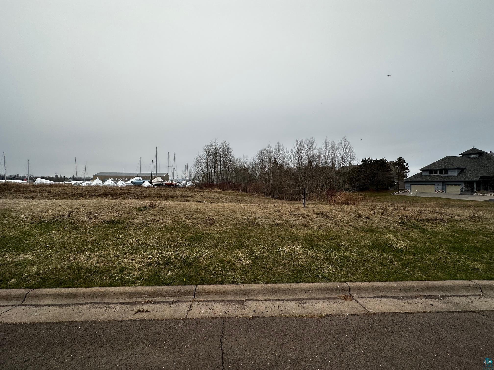 556 Marina Dr Superior WI 54880 6107731 image1