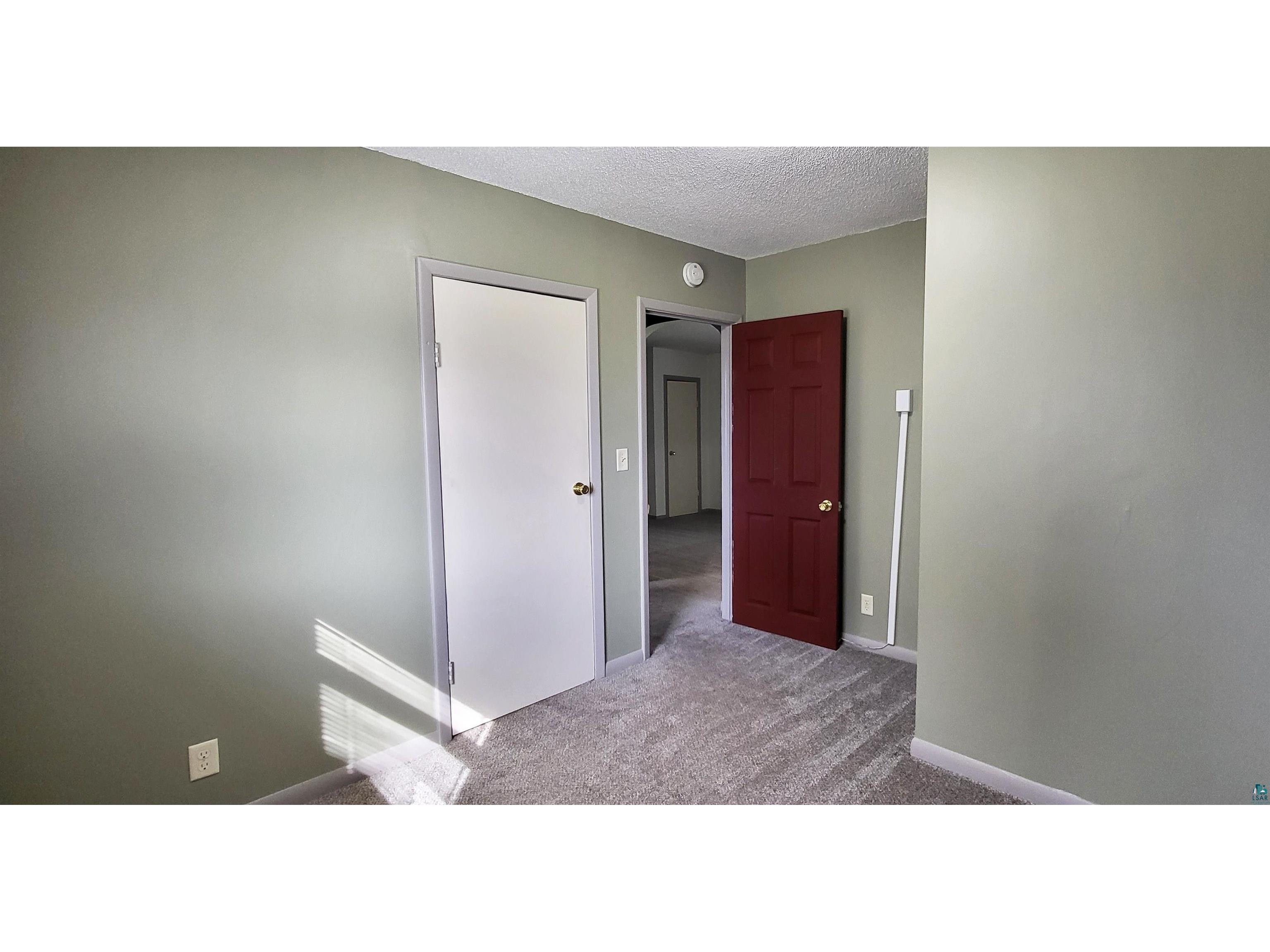56 E 2nd St Superior MN 54880 6126095 image15