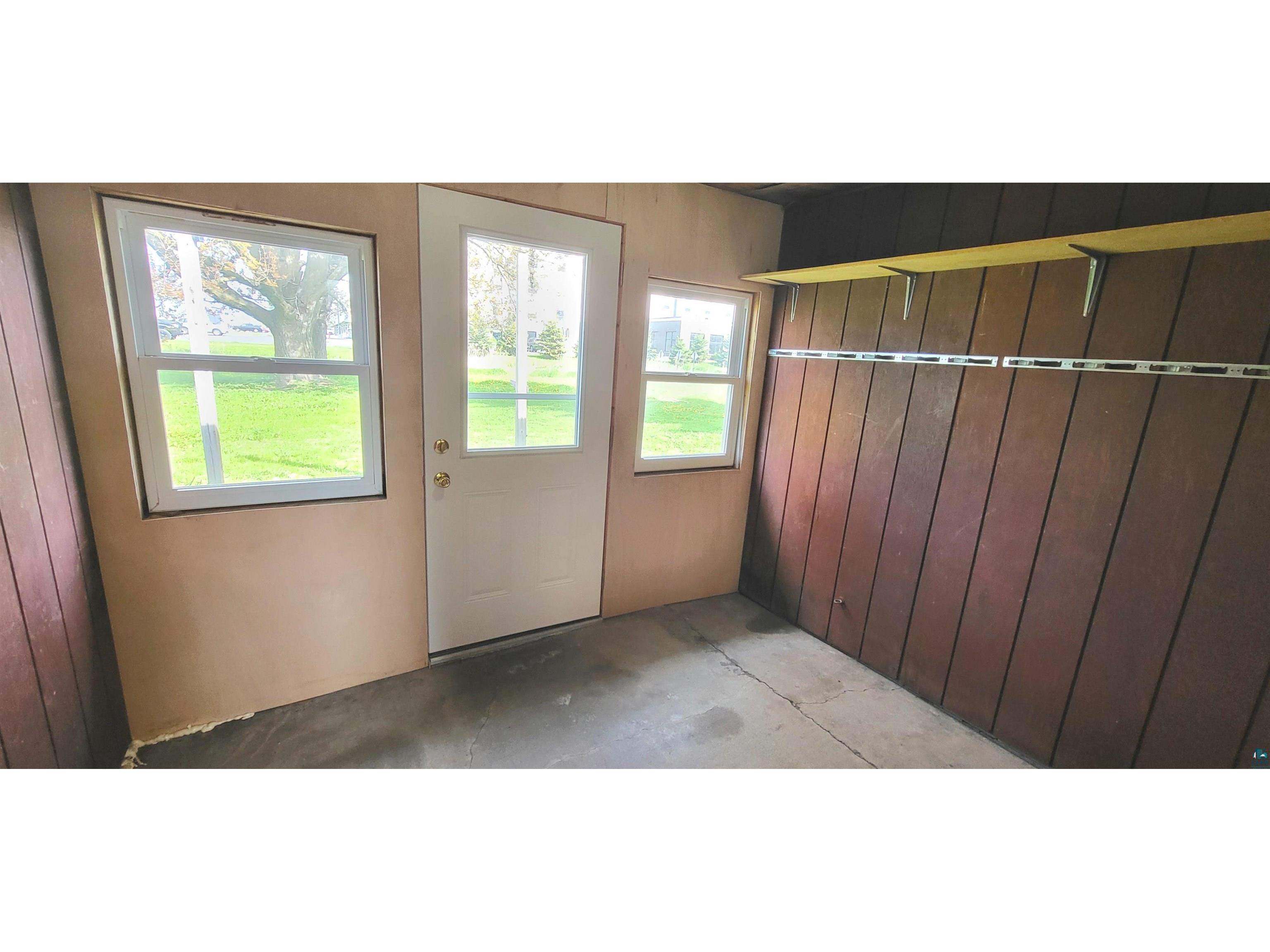 56 E 2nd St Superior MN 54880 6126095 image18