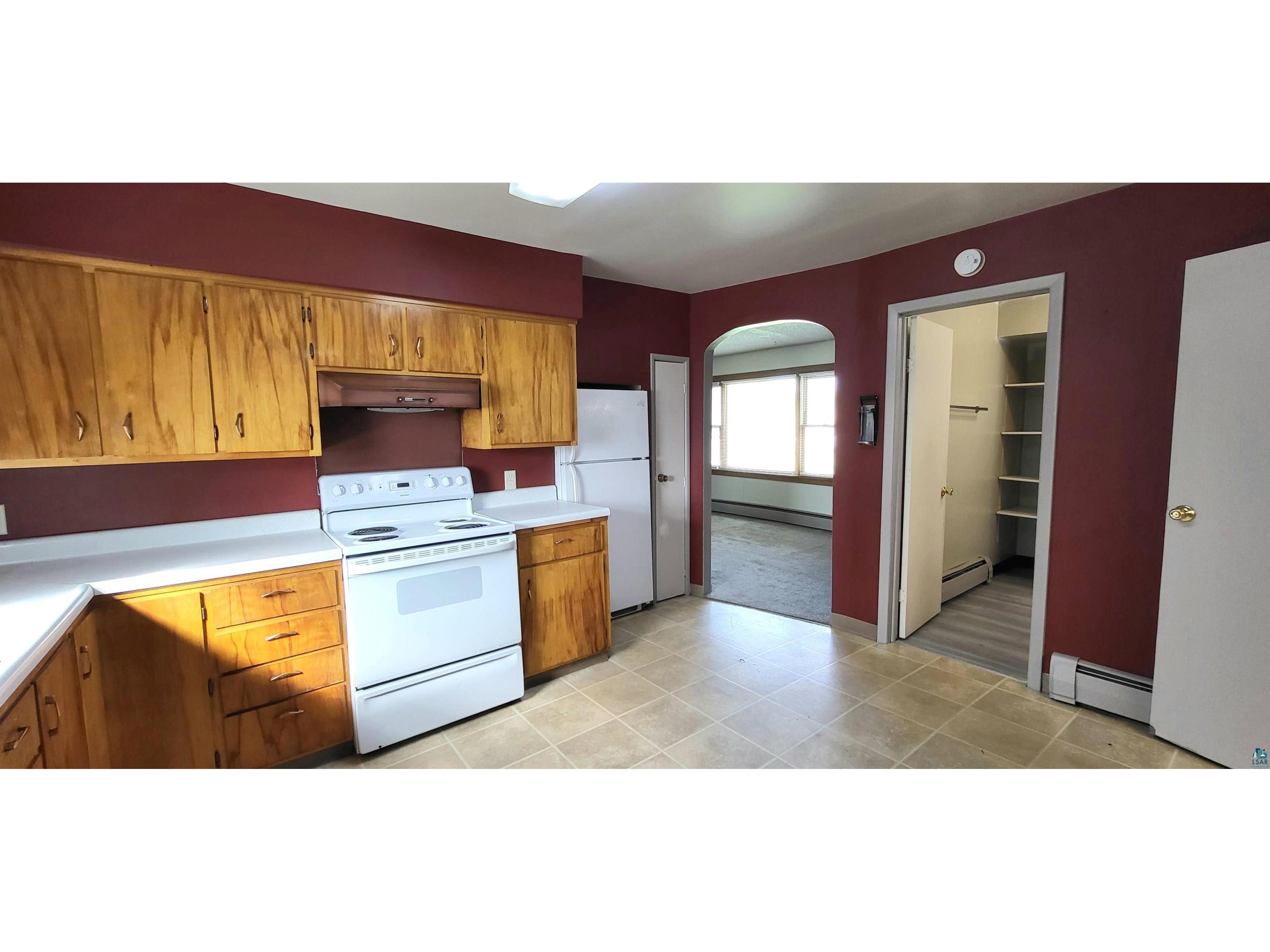 56 E 2nd St Superior MN 54880 6126095 image5