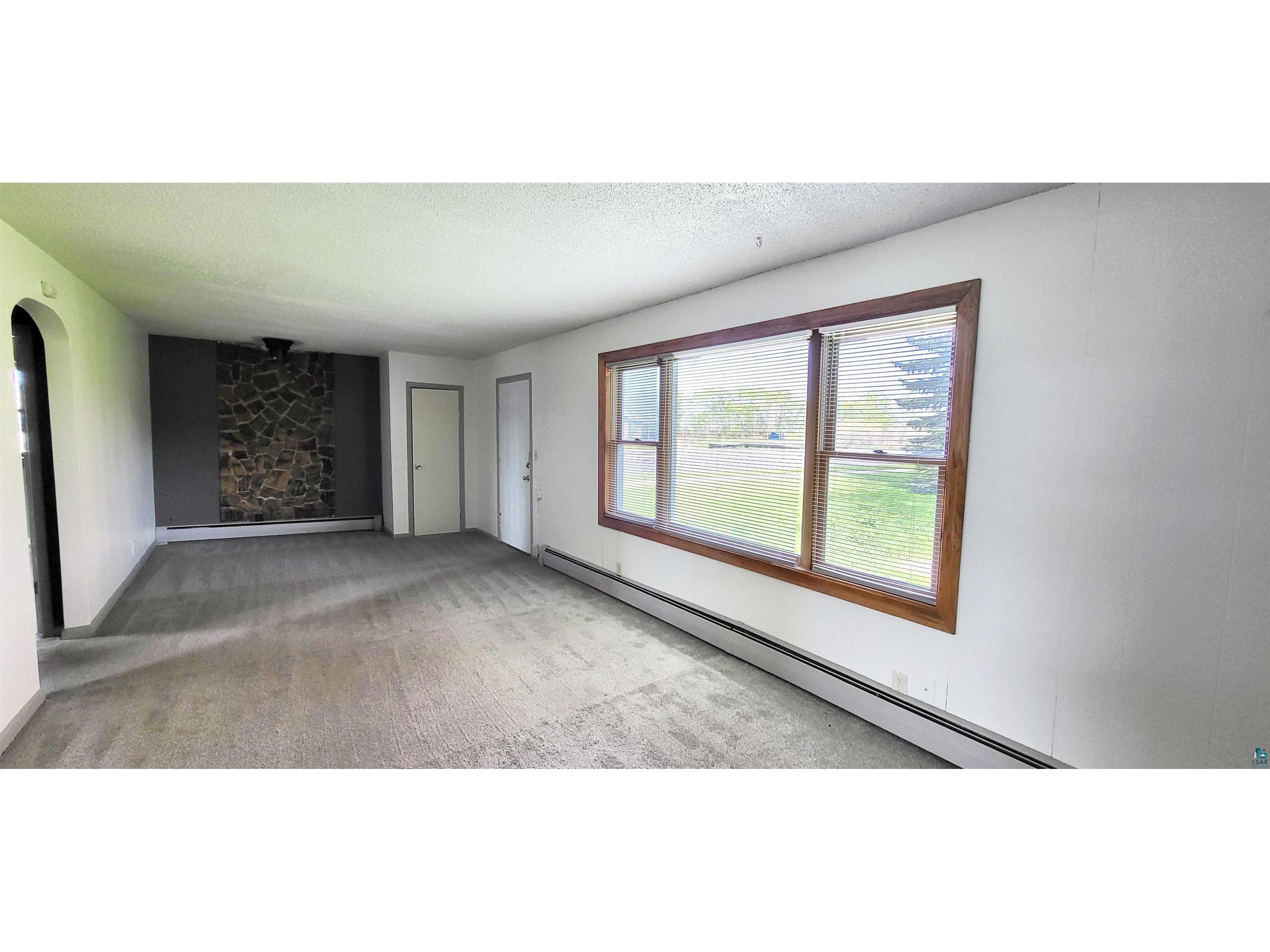56 E 2nd St Superior MN 54880 6126095 image8