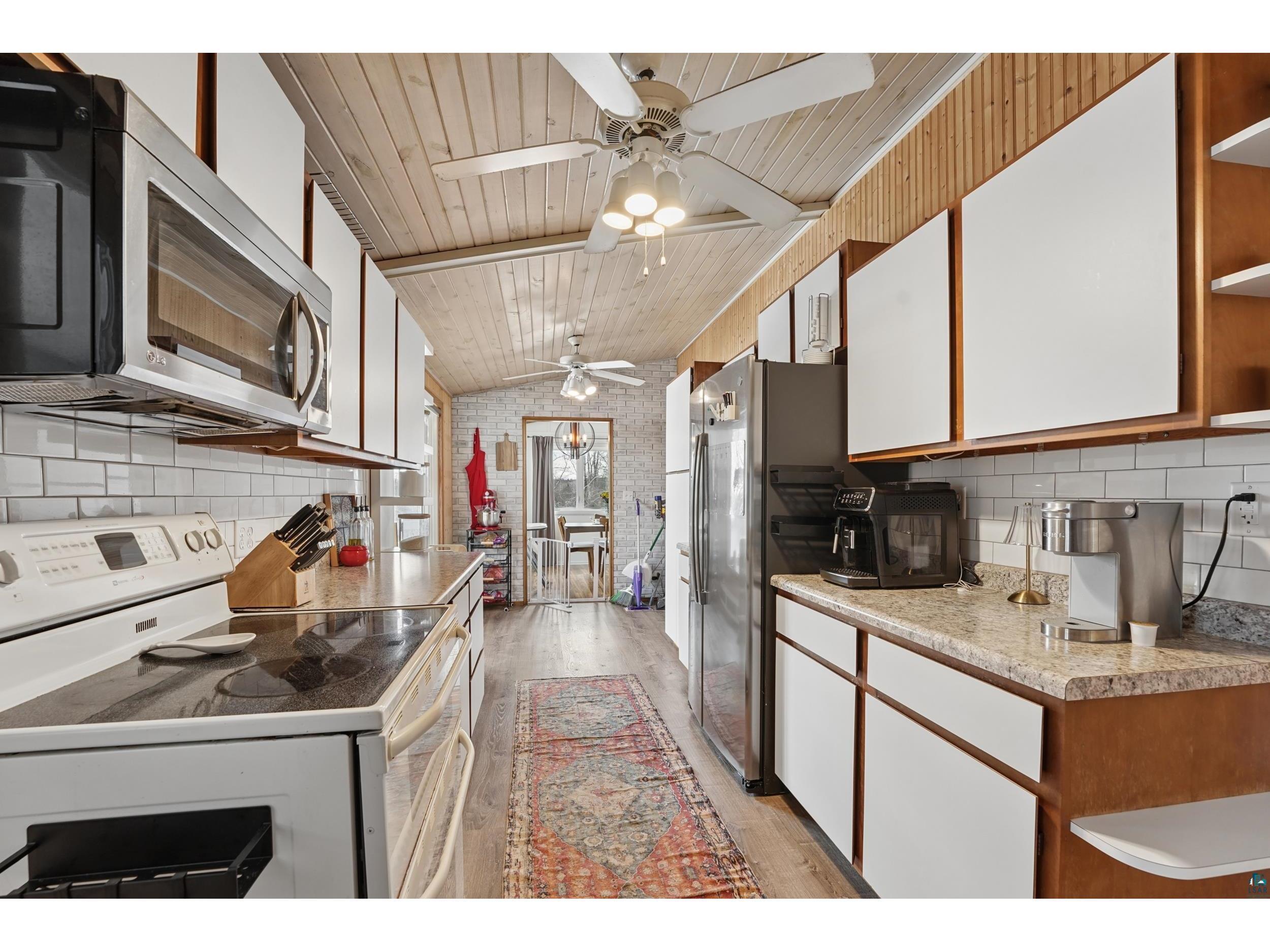 5702 Jean Duluth Rd Duluth MN 55803 6124402 image12