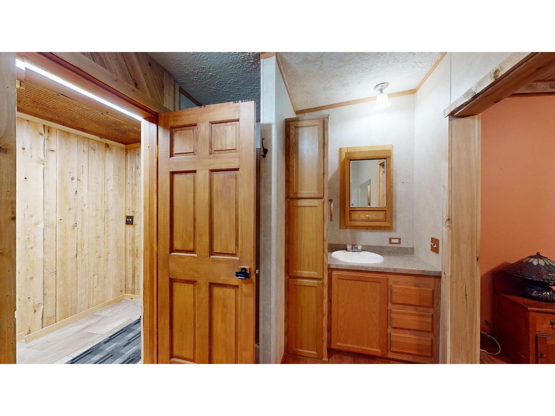 5741 Hwy 53 N Kabetogama MN 56669 6115294 image24