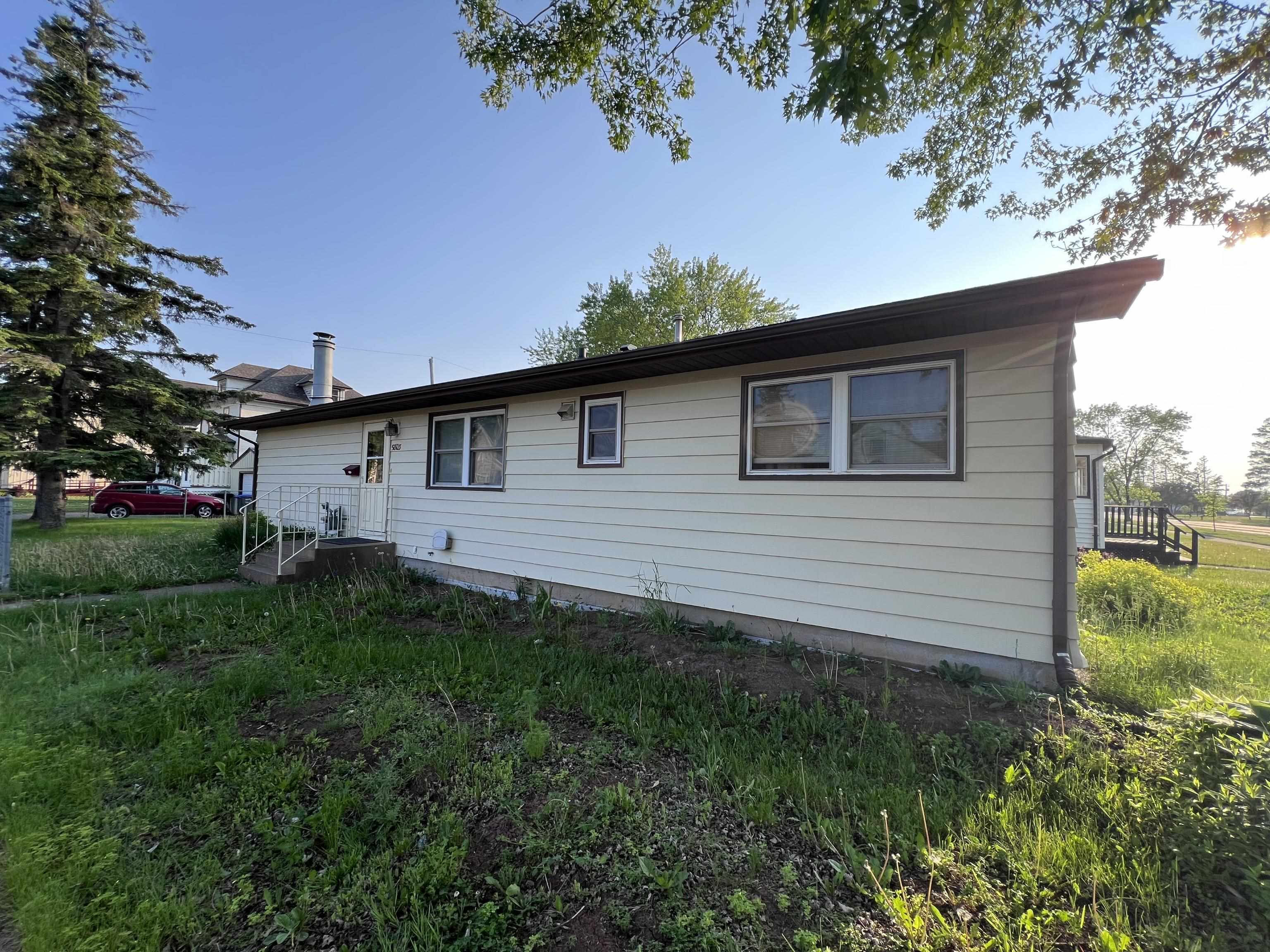 5803 John Ave Superior WI 54880 6120053 image1