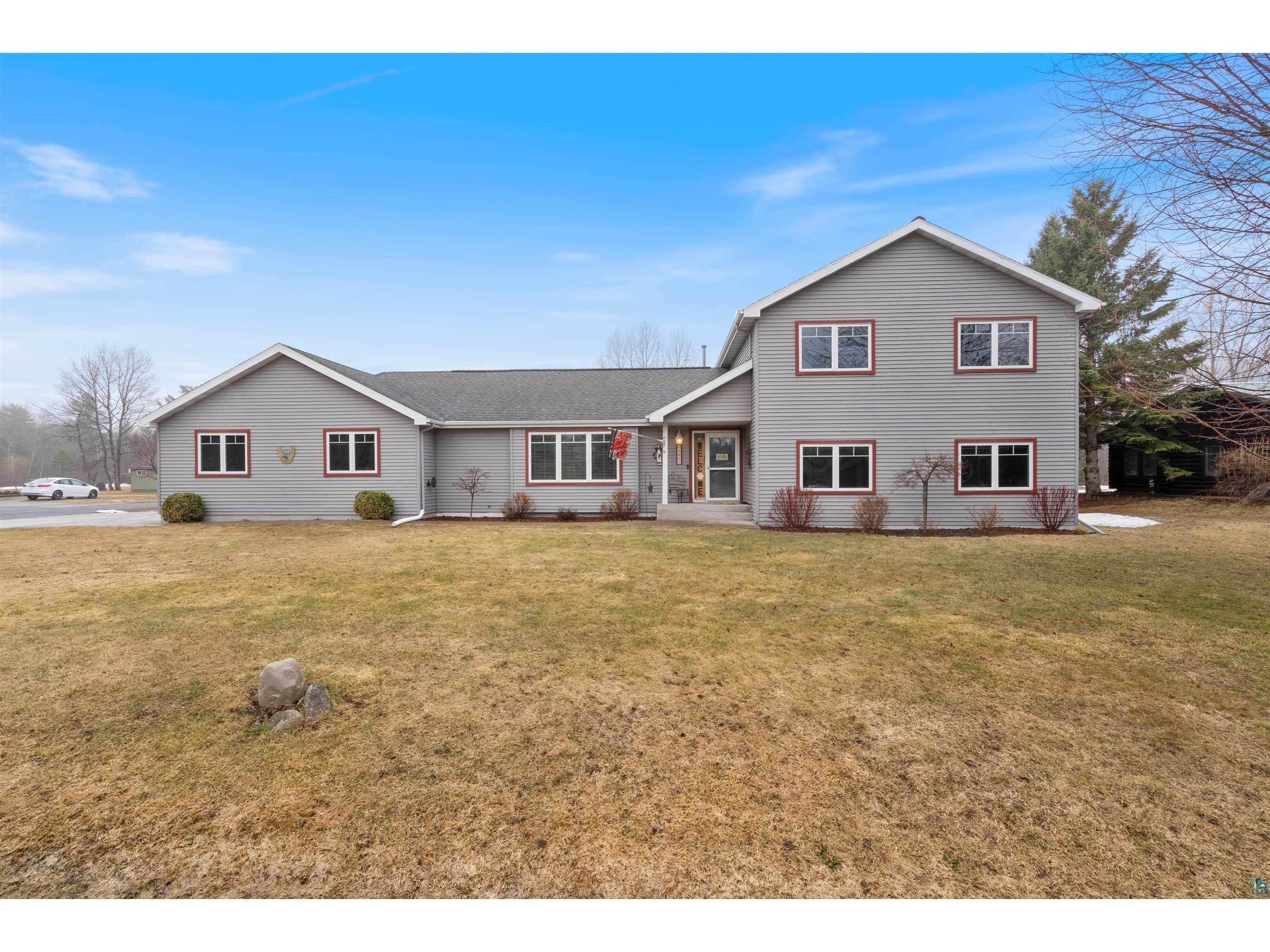 5827 Cedar Ave Superior WI 54880 6124554 image2