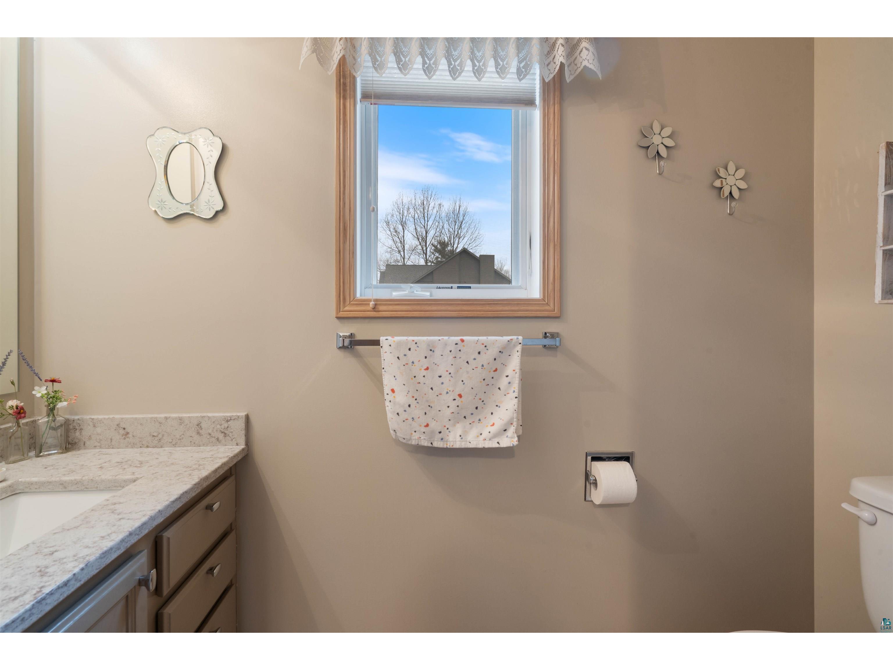 5827 Cedar Ave Superior WI 54880 6124554 image22
