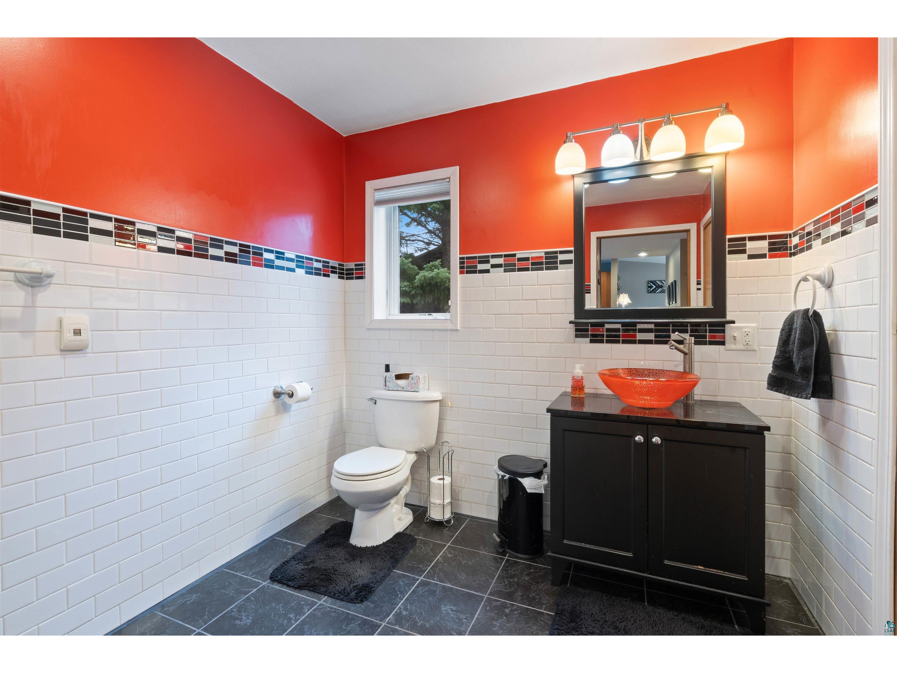 5827 Cedar Ave Superior WI 54880 6124554 image23