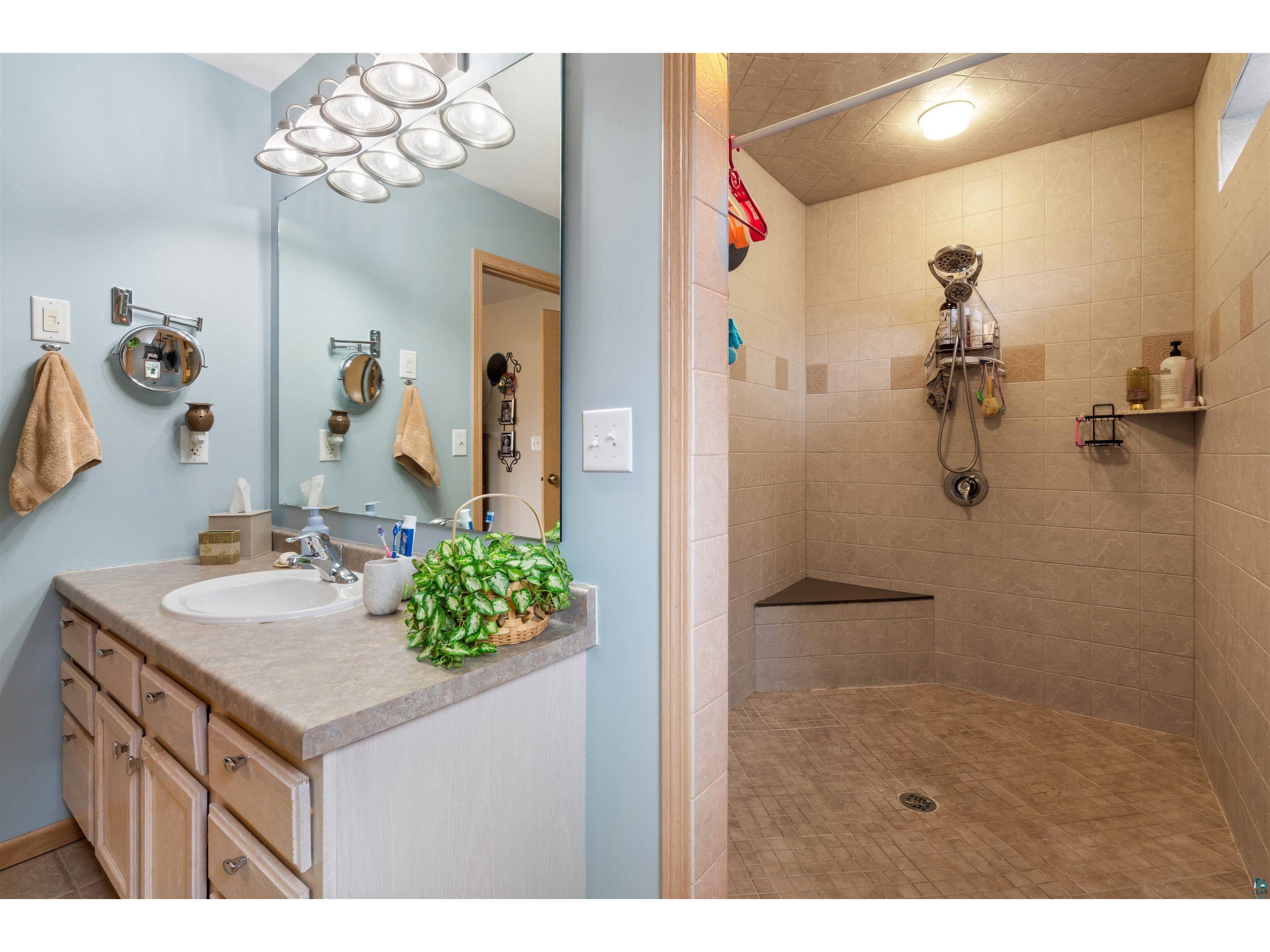 5827 Cedar Ave Superior WI 54880 6124554 image28
