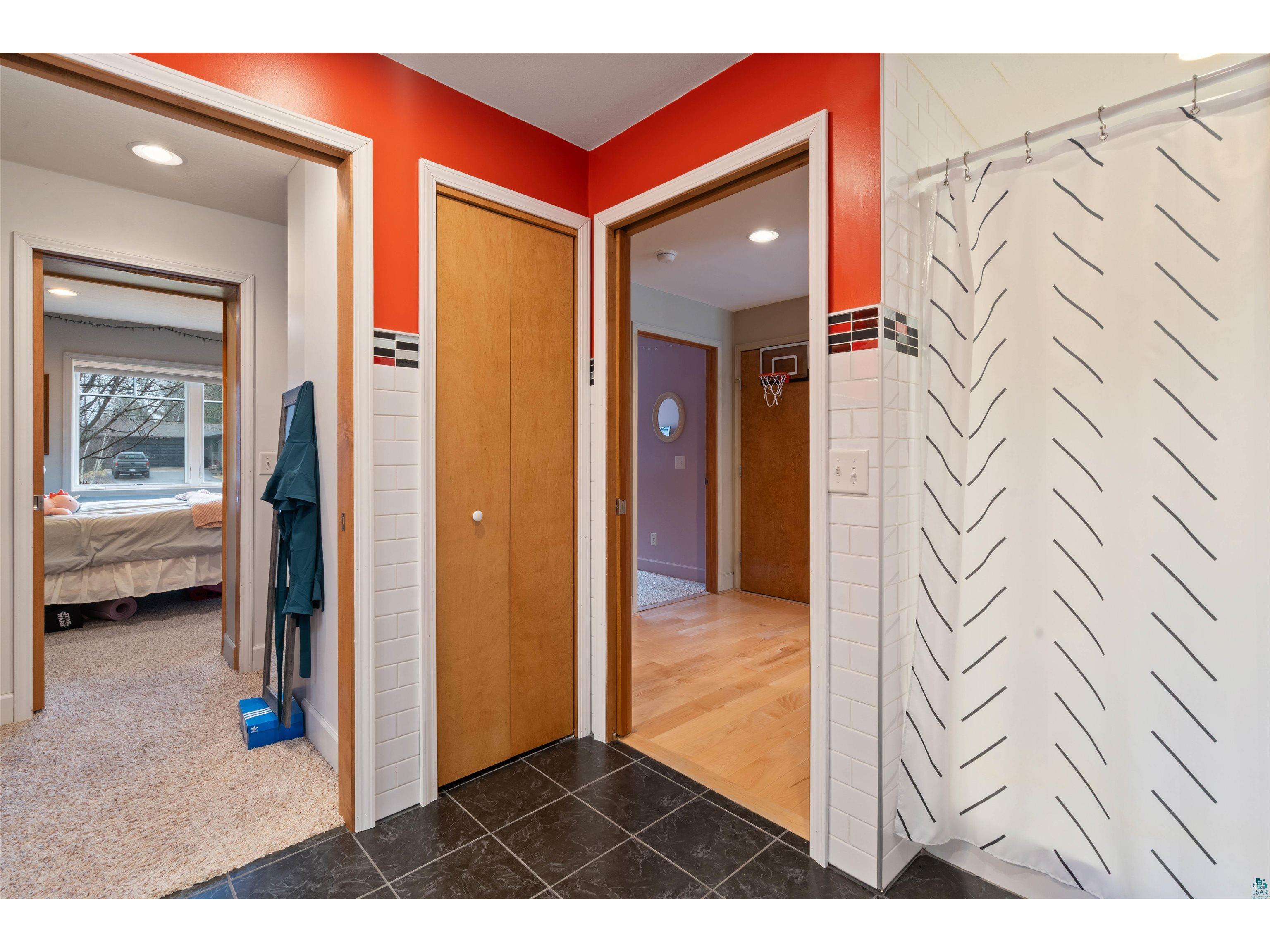 5827 Cedar Ave Superior WI 54880 6124554 image36