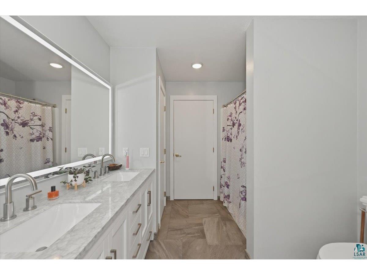 5887 W Marigold Ln Esko MN 55733 6125476 image16