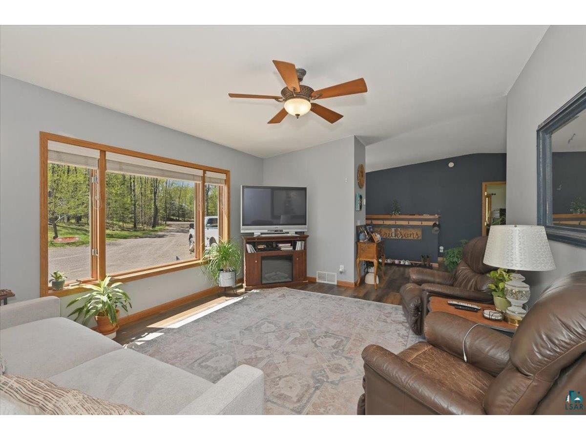 5887 W Marigold Ln Esko MN 55733 6125476 image9