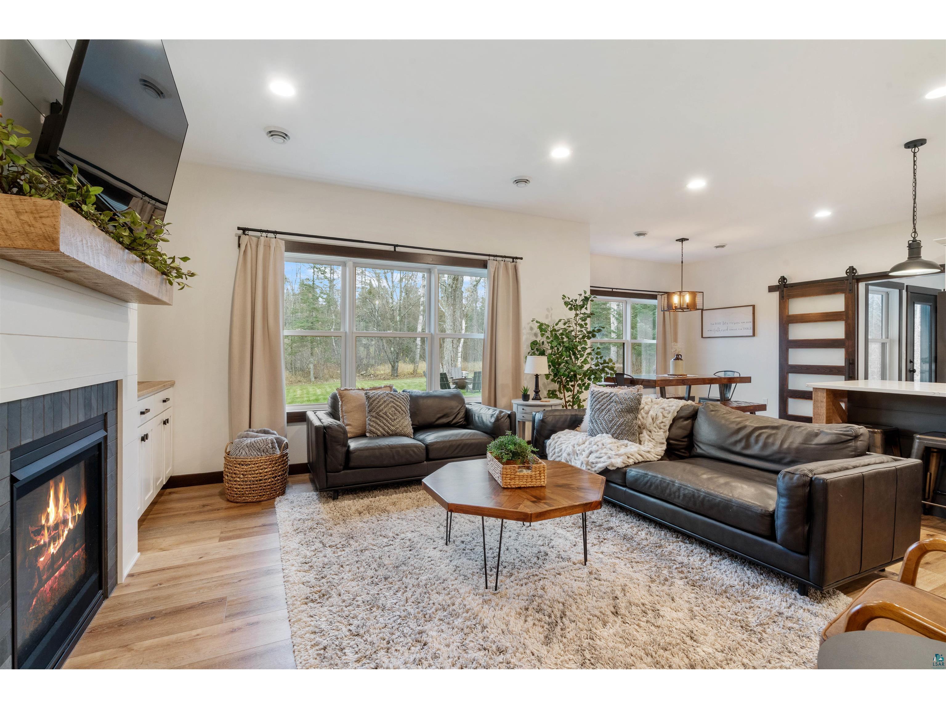 59 E Riverside Rd Esko MN 55733 6124350 image23