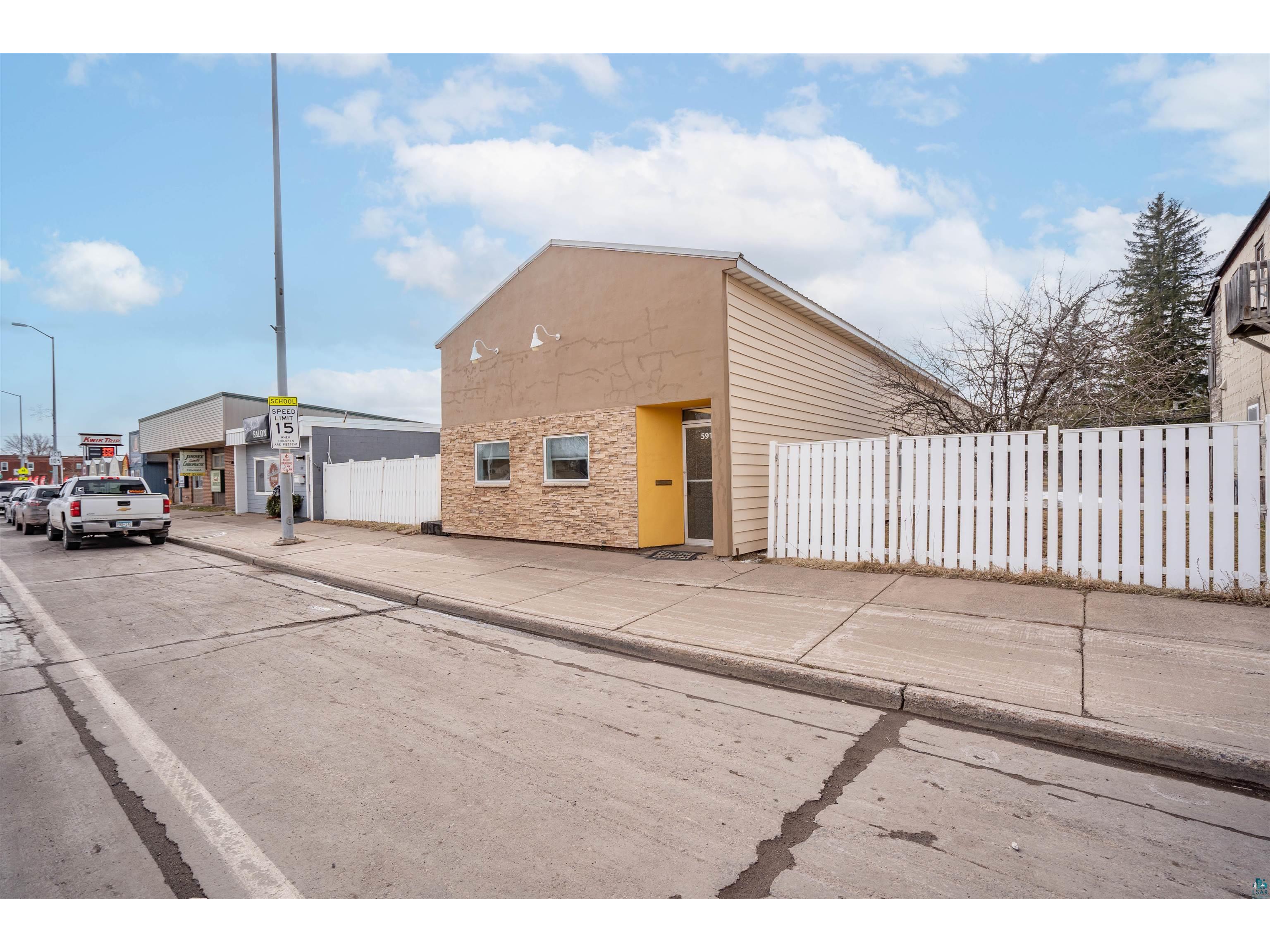 5913 Tower Ave Superior WI 54880 6118531 image1