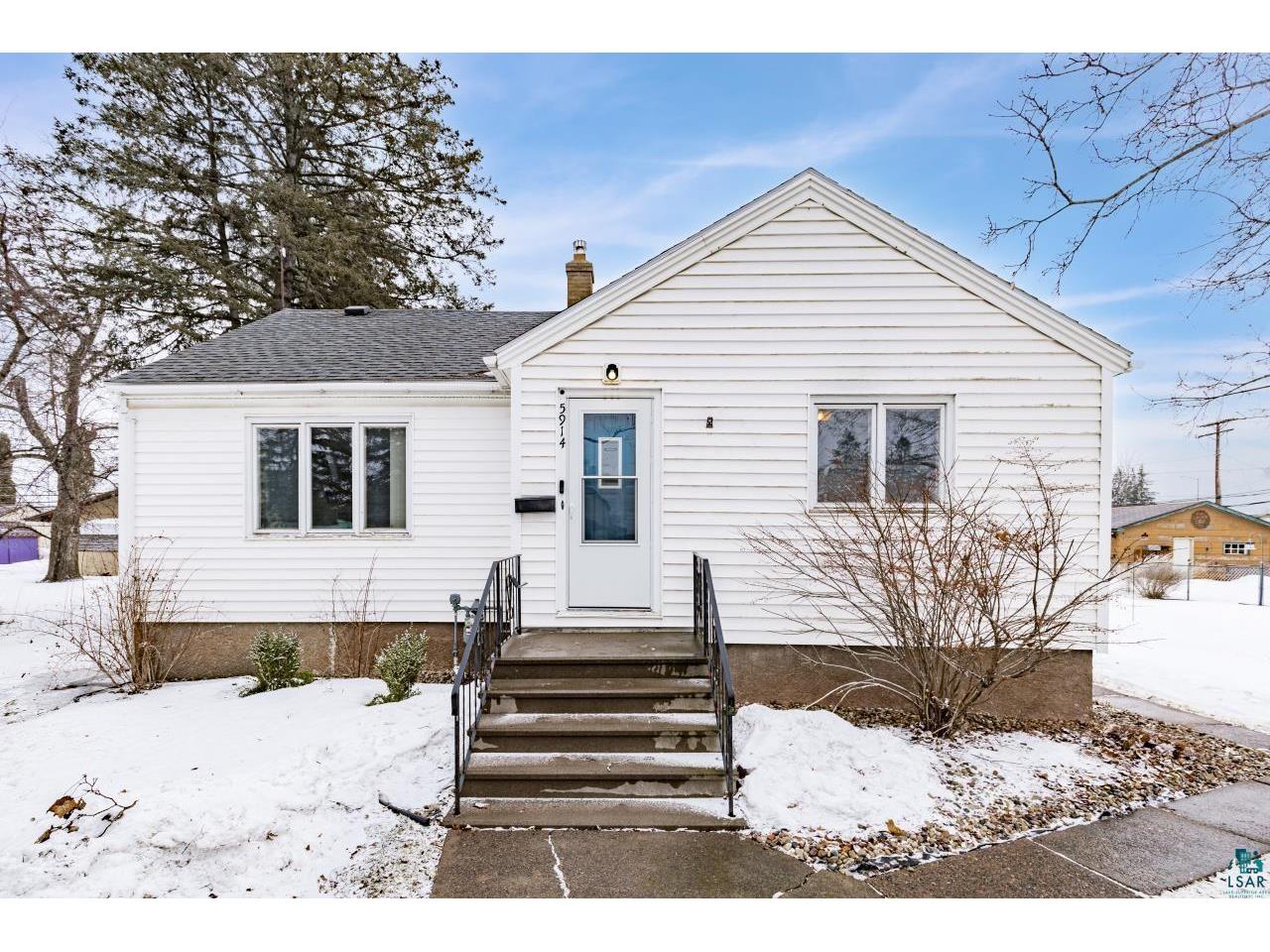 5914 Banks Ave Superior WI 54880 6123928 image1