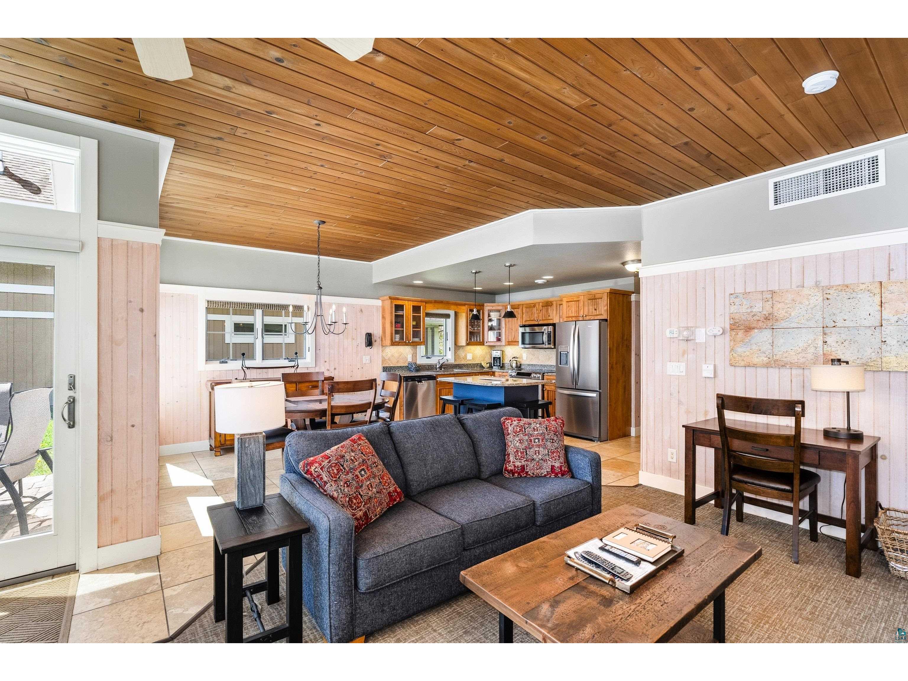 596 Larsmont Way Two Harbors MN 55616 - Lake Superior 6126068 image10