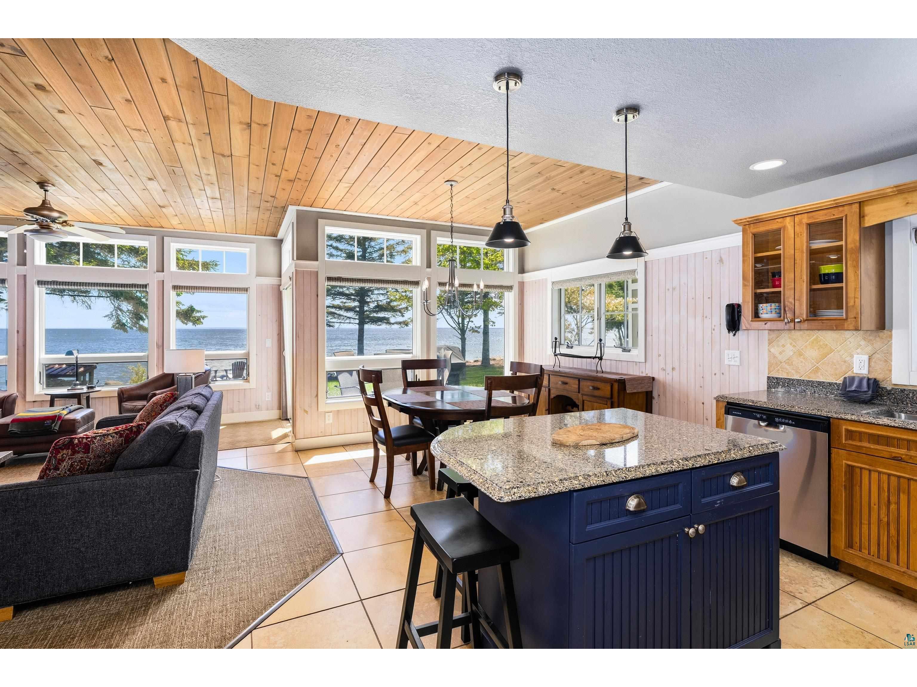 596 Larsmont Way Two Harbors MN 55616 - Lake Superior 6126068 image2