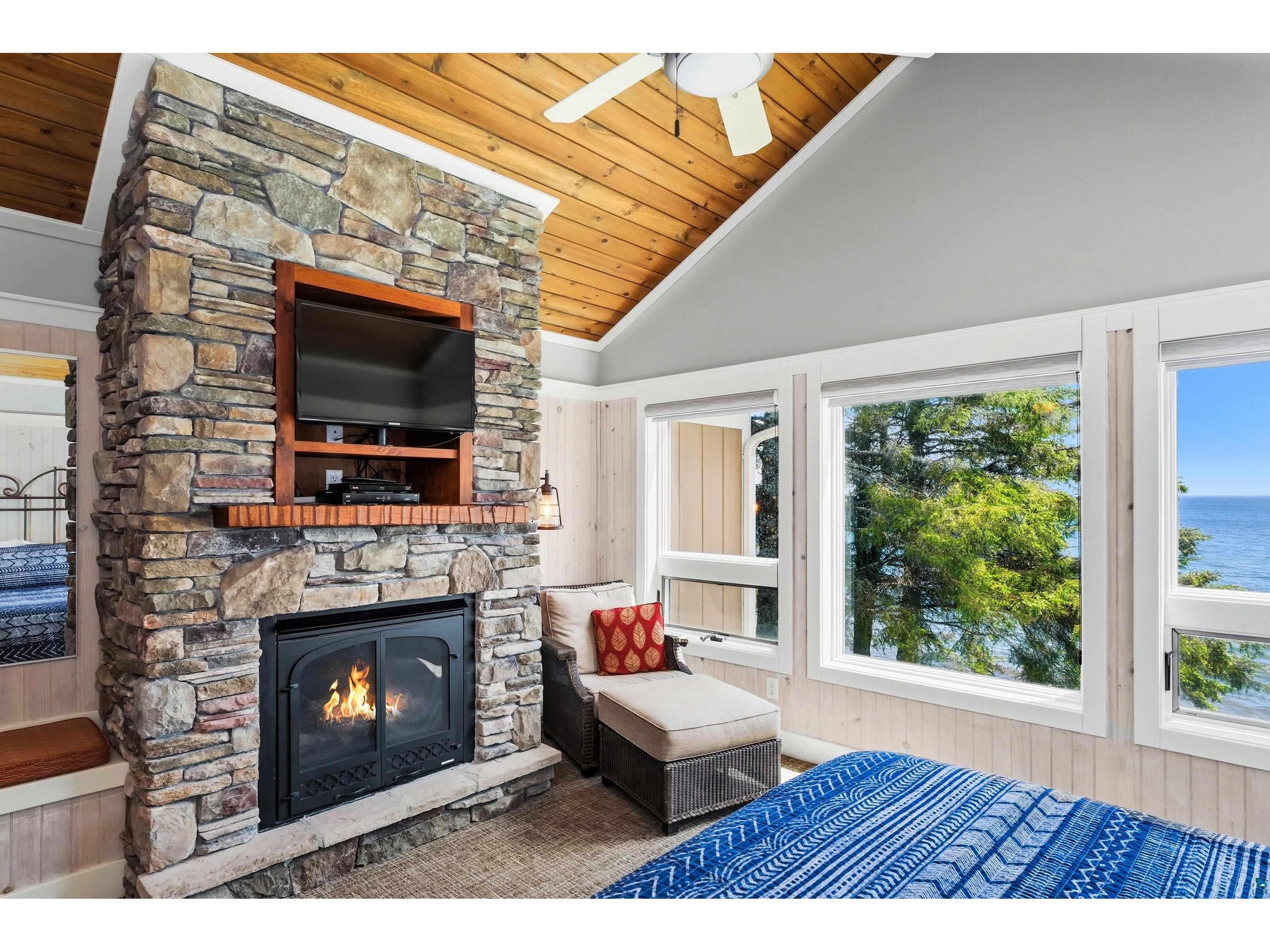 596 Larsmont Way Two Harbors MN 55616 - Lake Superior 6126068 image22
