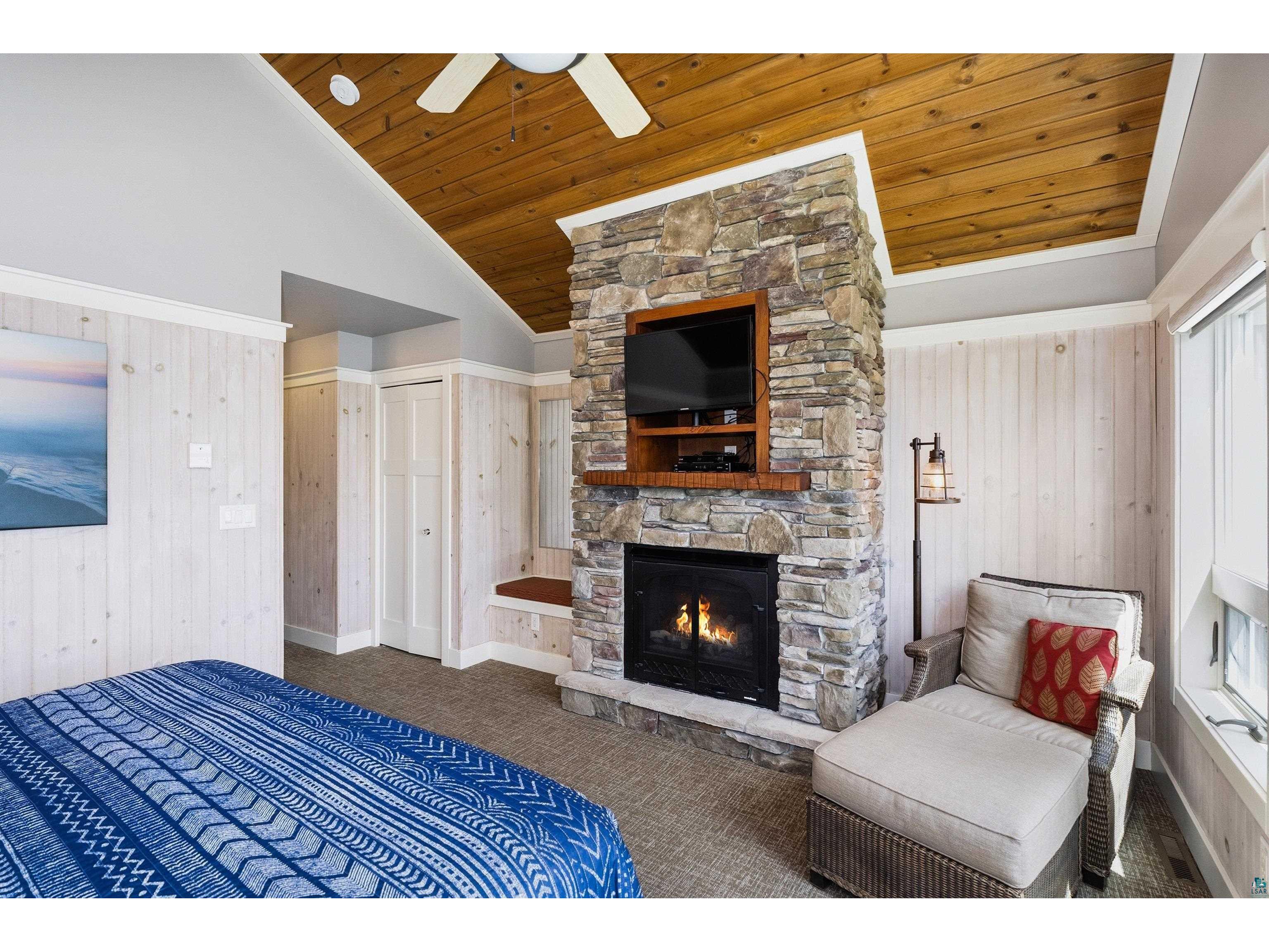 596 Larsmont Way Two Harbors MN 55616 - Lake Superior 6126068 image25