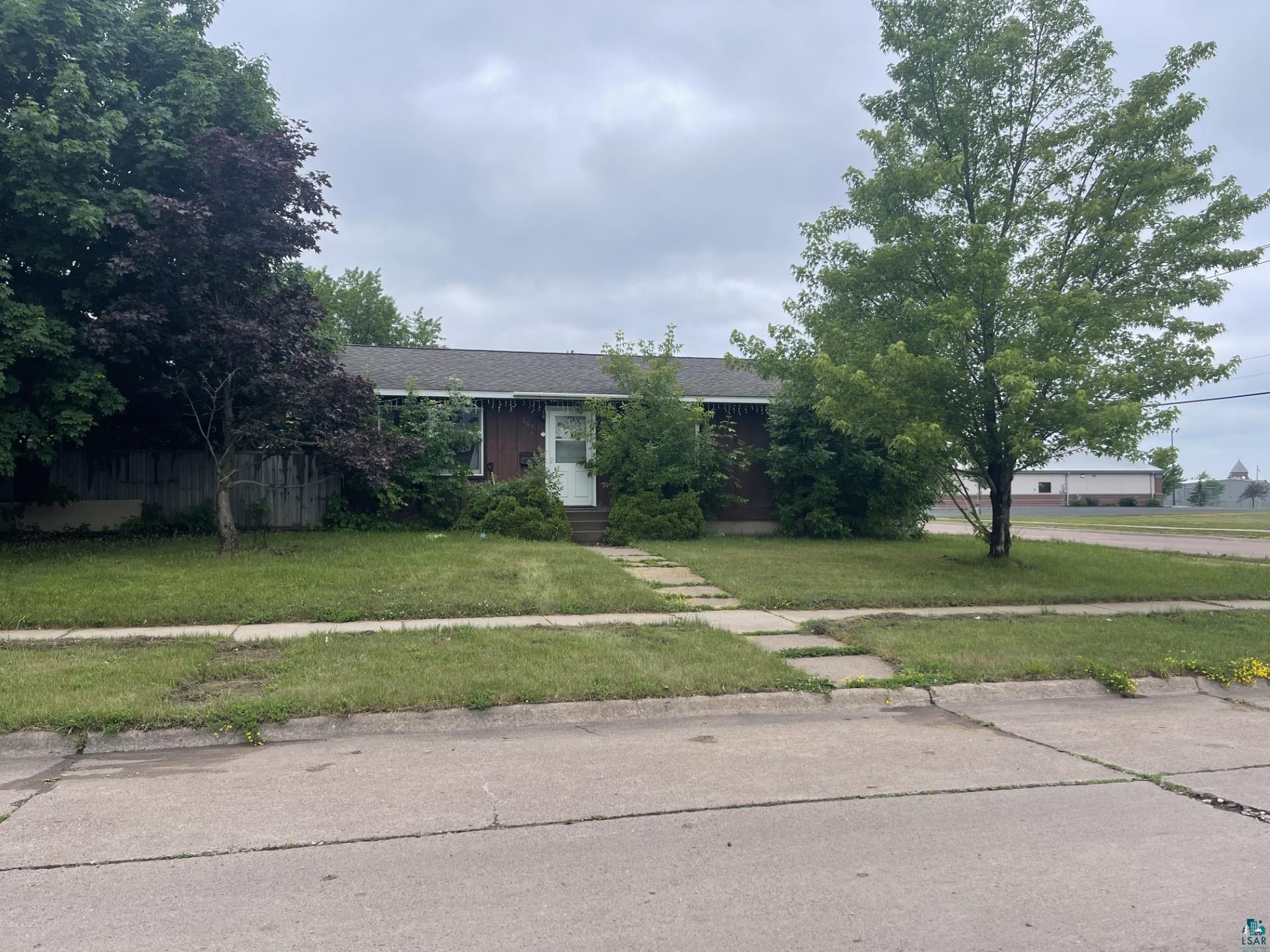 601 W 2nd Ave Ashland WI 54806 6109085 image1