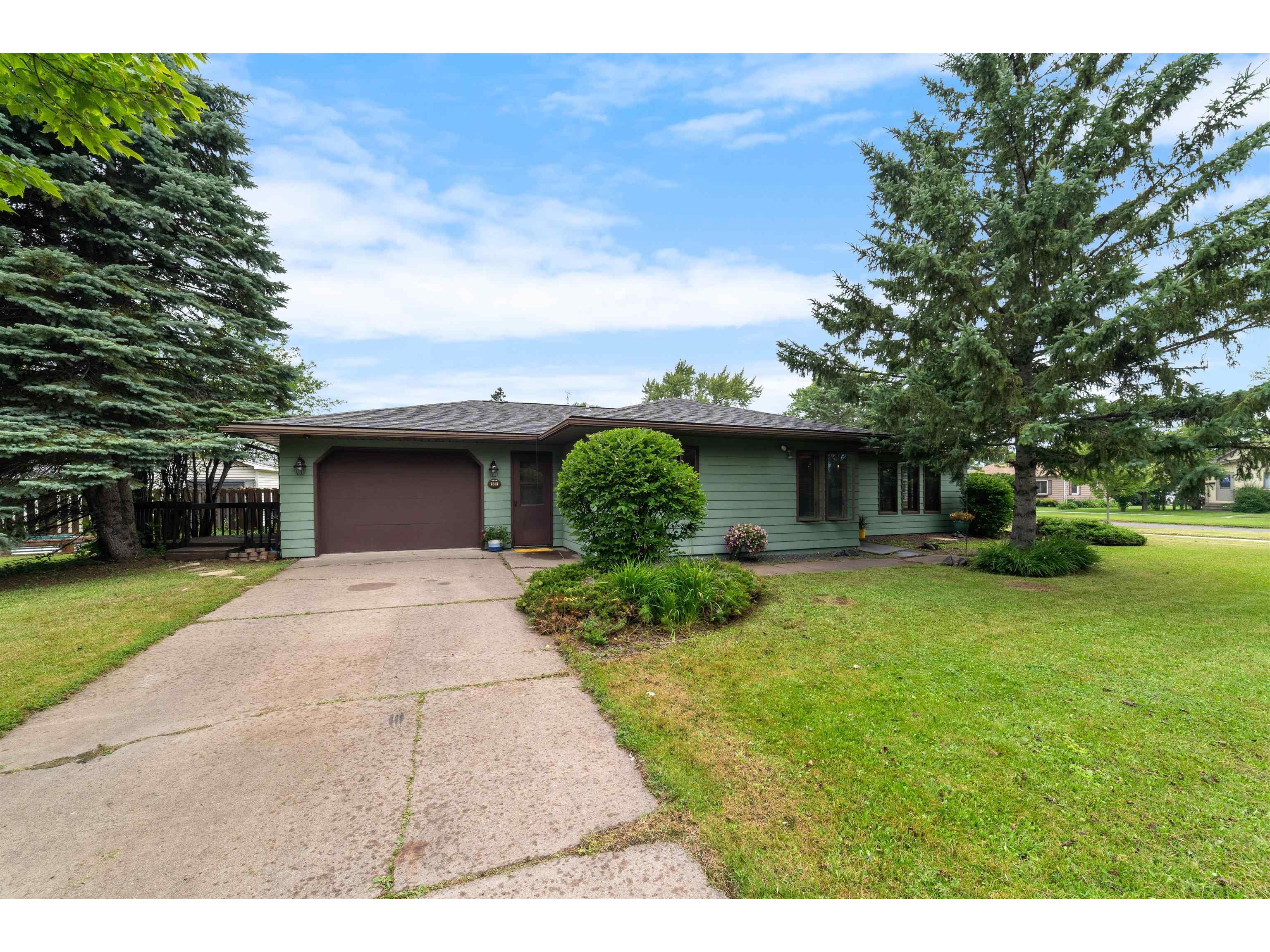 603 28th Ave E Superior WI 54880 6121258 image1