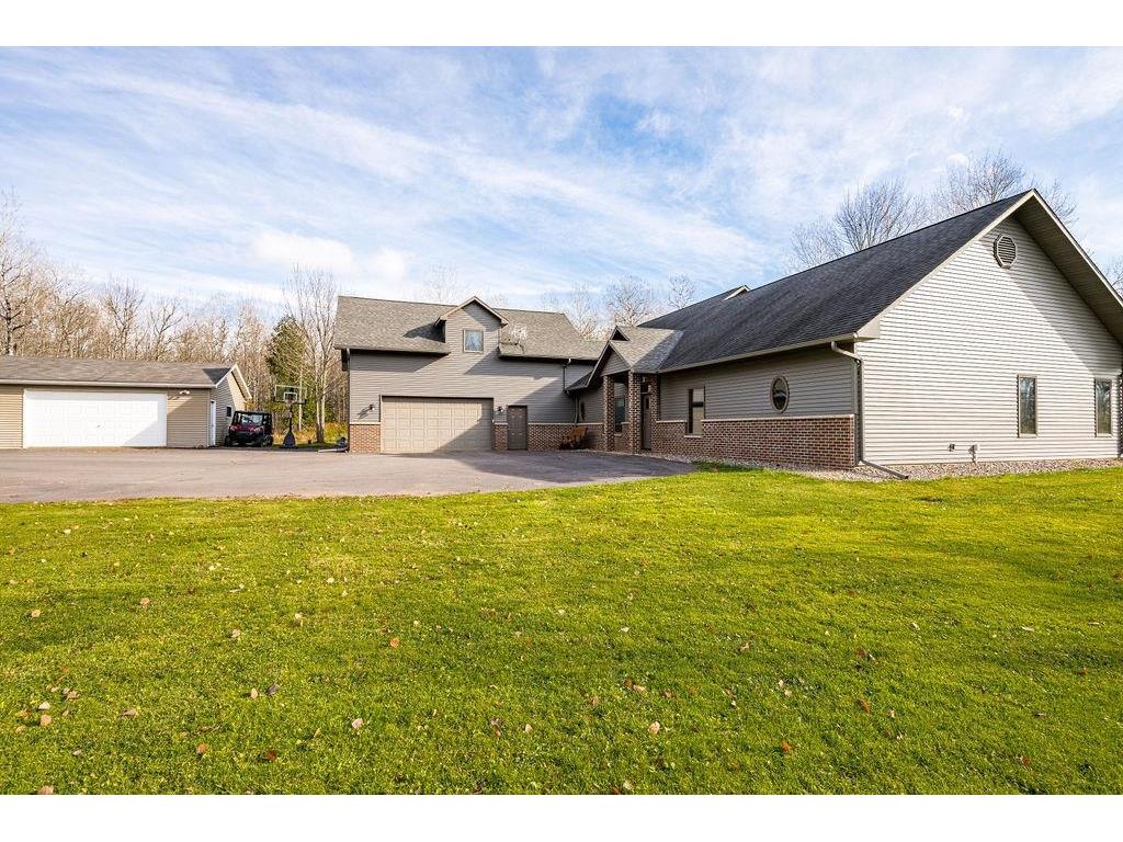 6048 Lakewood Rd Duluth MN 55804 - French River 6122718 image11