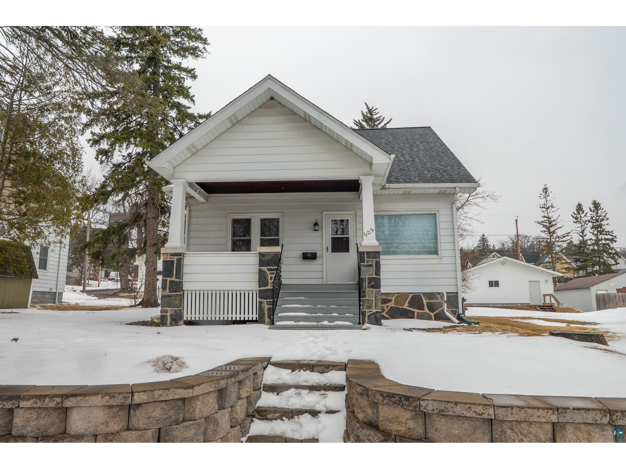 605 E 10th St Duluth MN 55805 6124400 image1