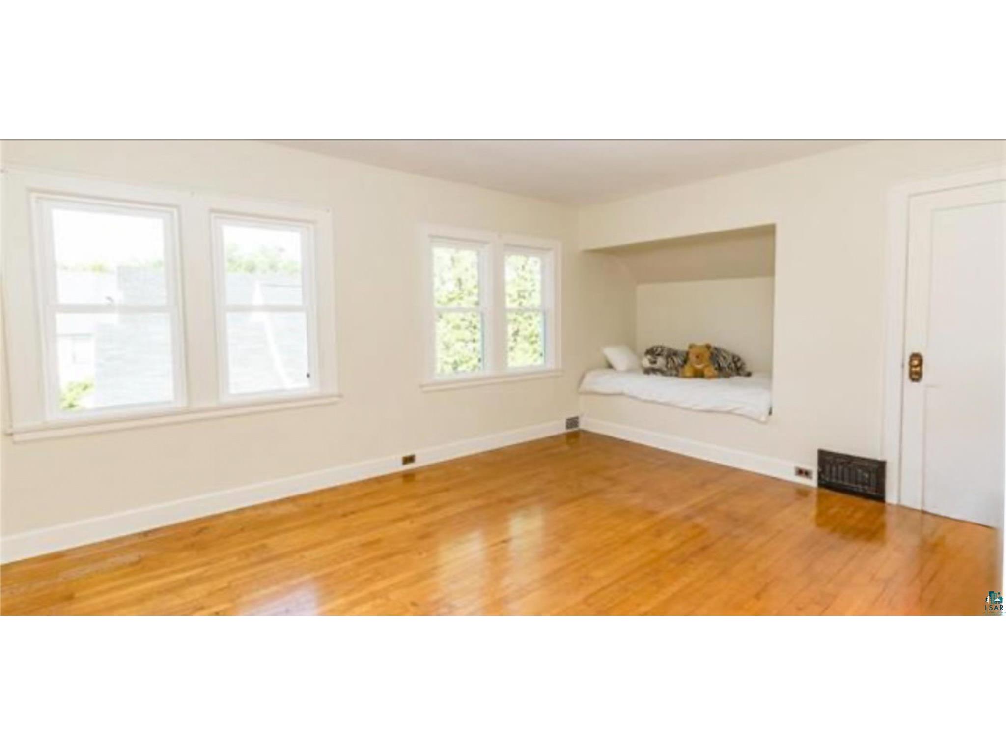 605 E 10th St Duluth MN 55805 6124400 image18