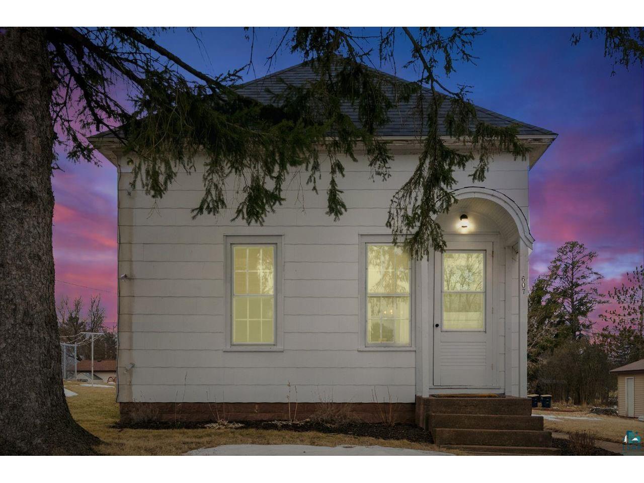 607 15th Ave W Ashland WI 54806 6118629 image1