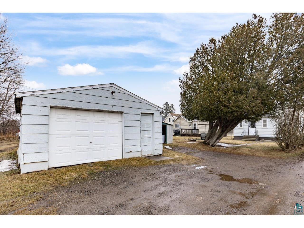 607 3rd Ave E Superior WI 54880 6124520 image36