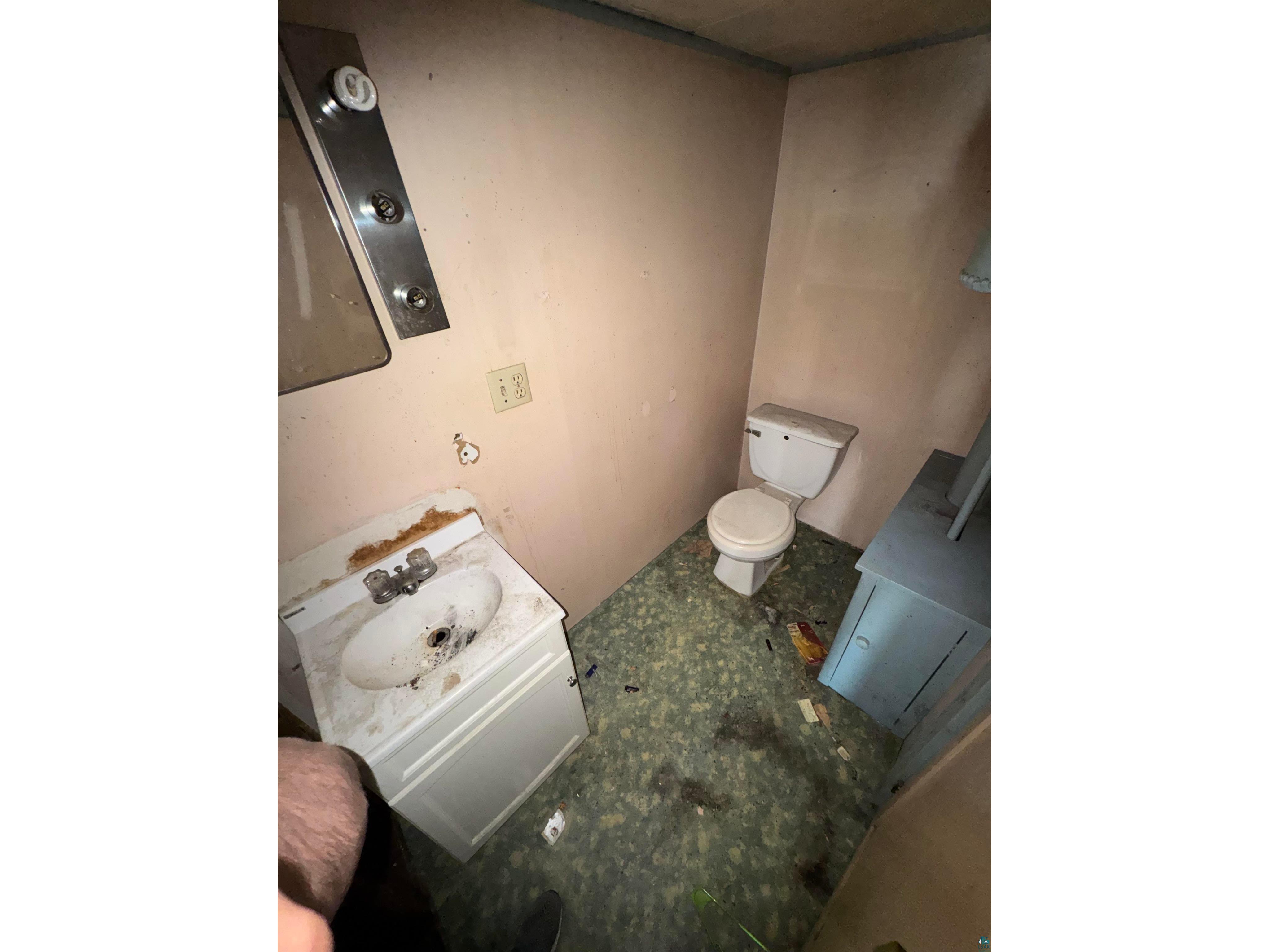 608 7th St W Ashland WI 54806 6126690 image12