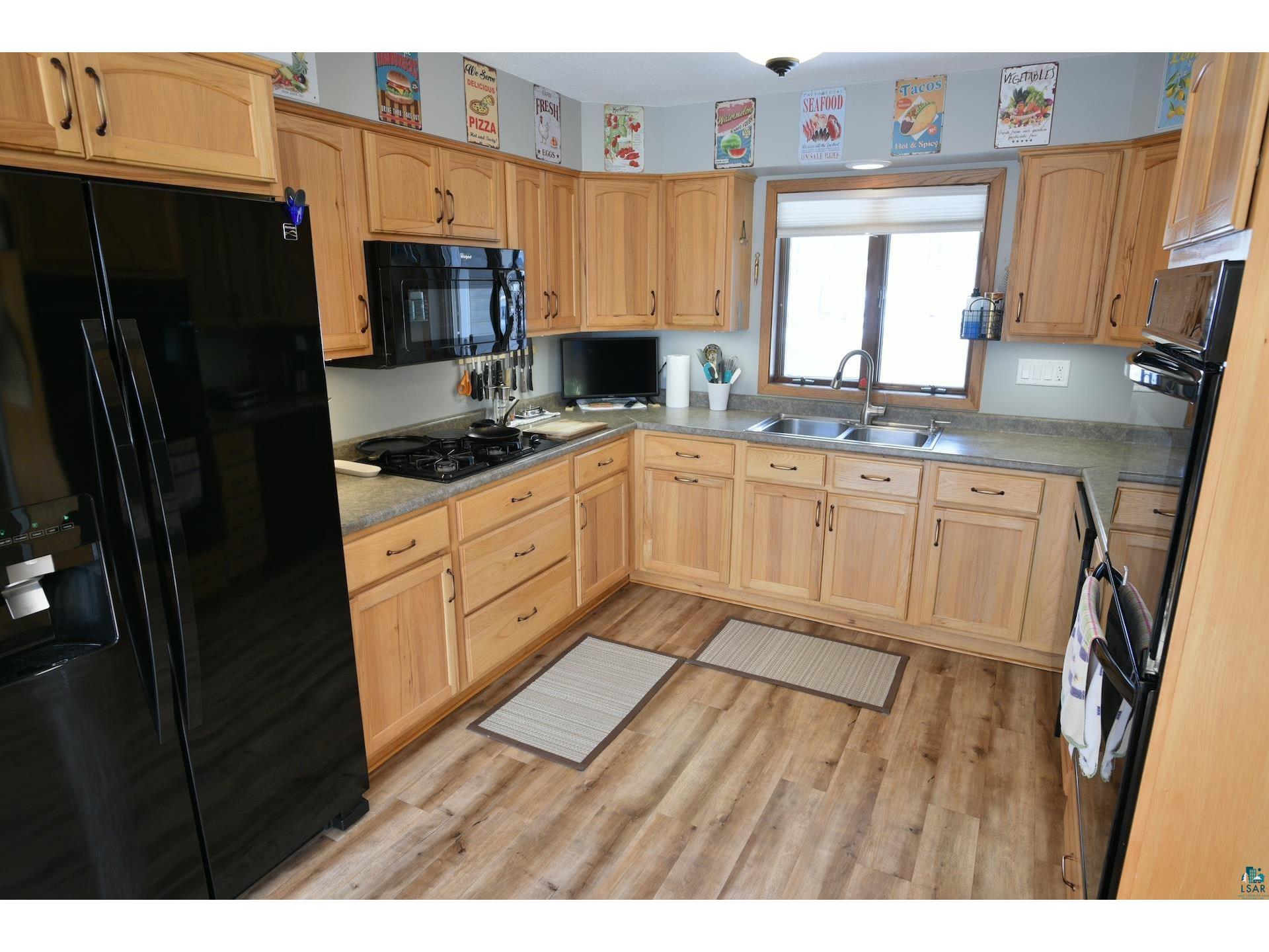 610 Hillside Dr Washburn WI 54891 6124174 image9