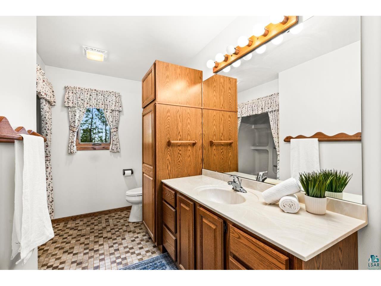 6101 Olney St Duluth MN 55807 6126631 image17