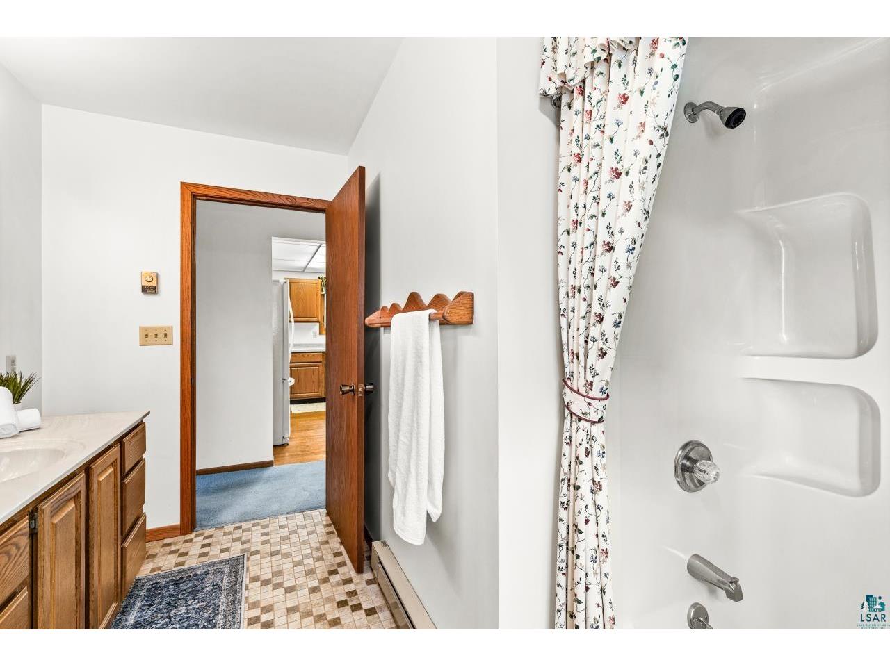 6101 Olney St Duluth MN 55807 6126631 image18