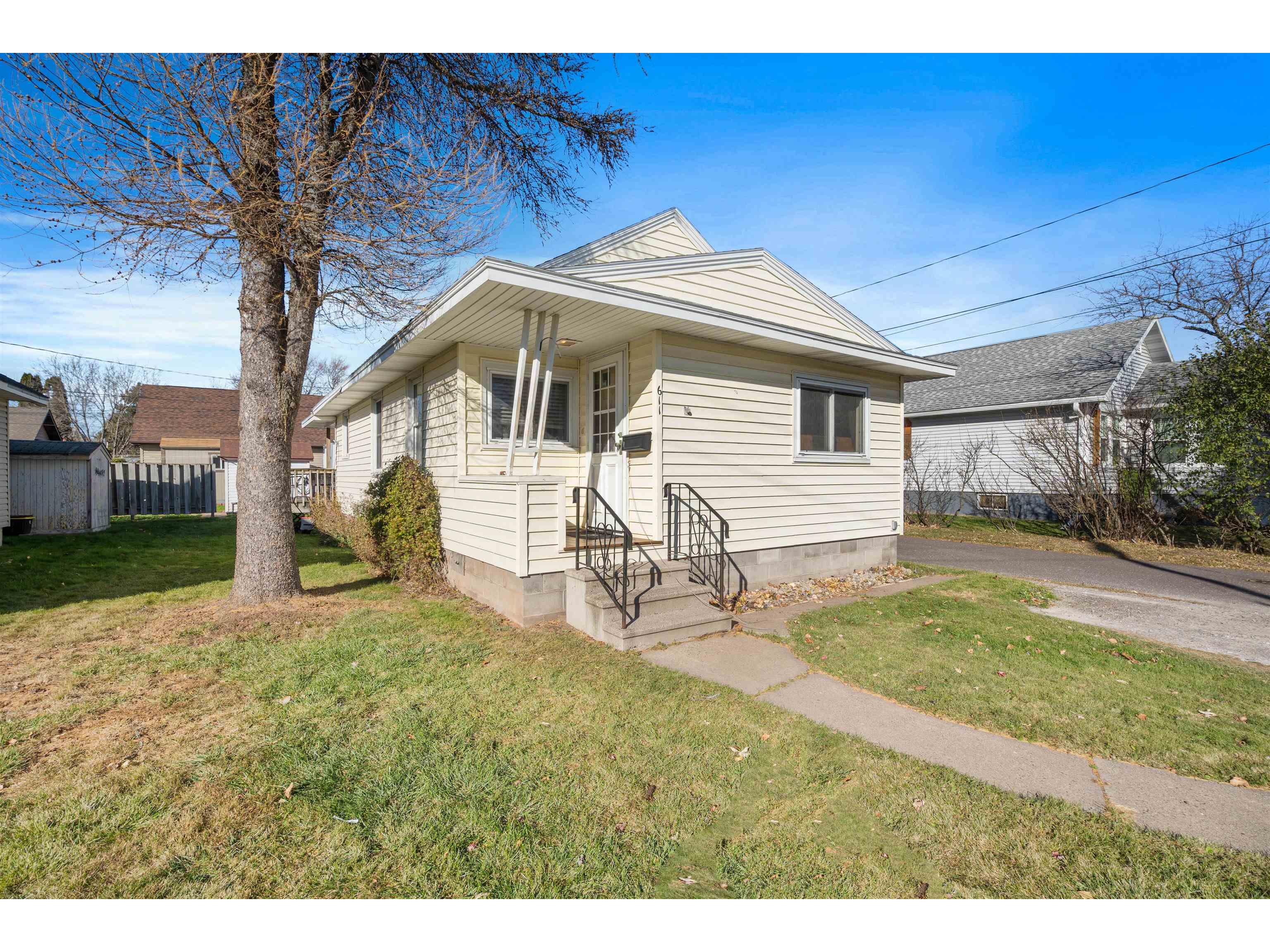 611 12th Ave E Superior WI 54880 6122964 image1