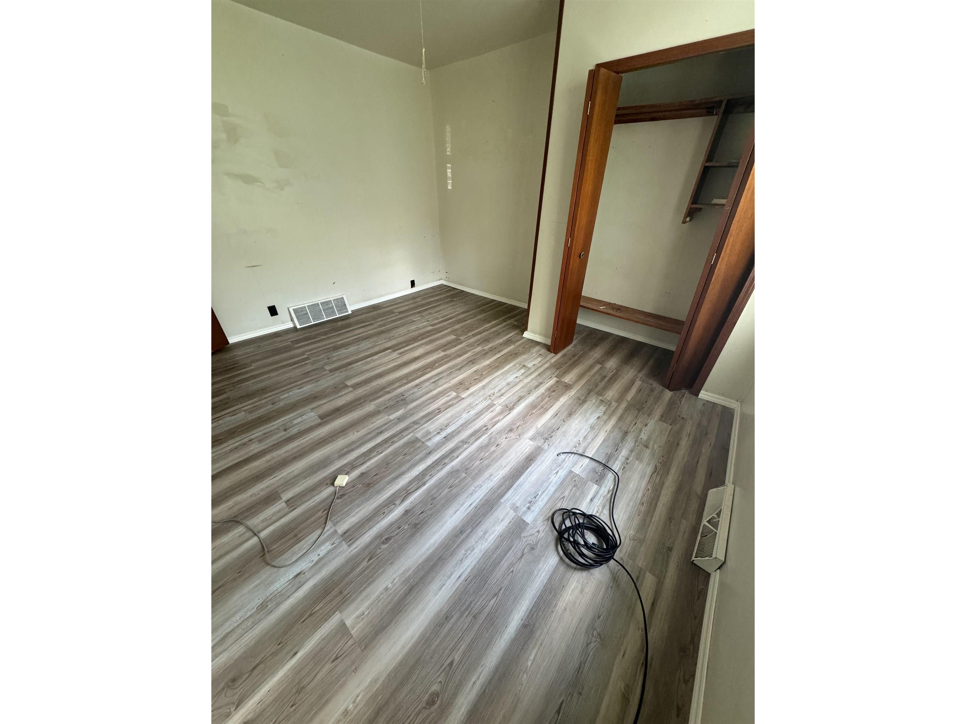 612 St Claire Street Ashland WI 54806 6122861 image17