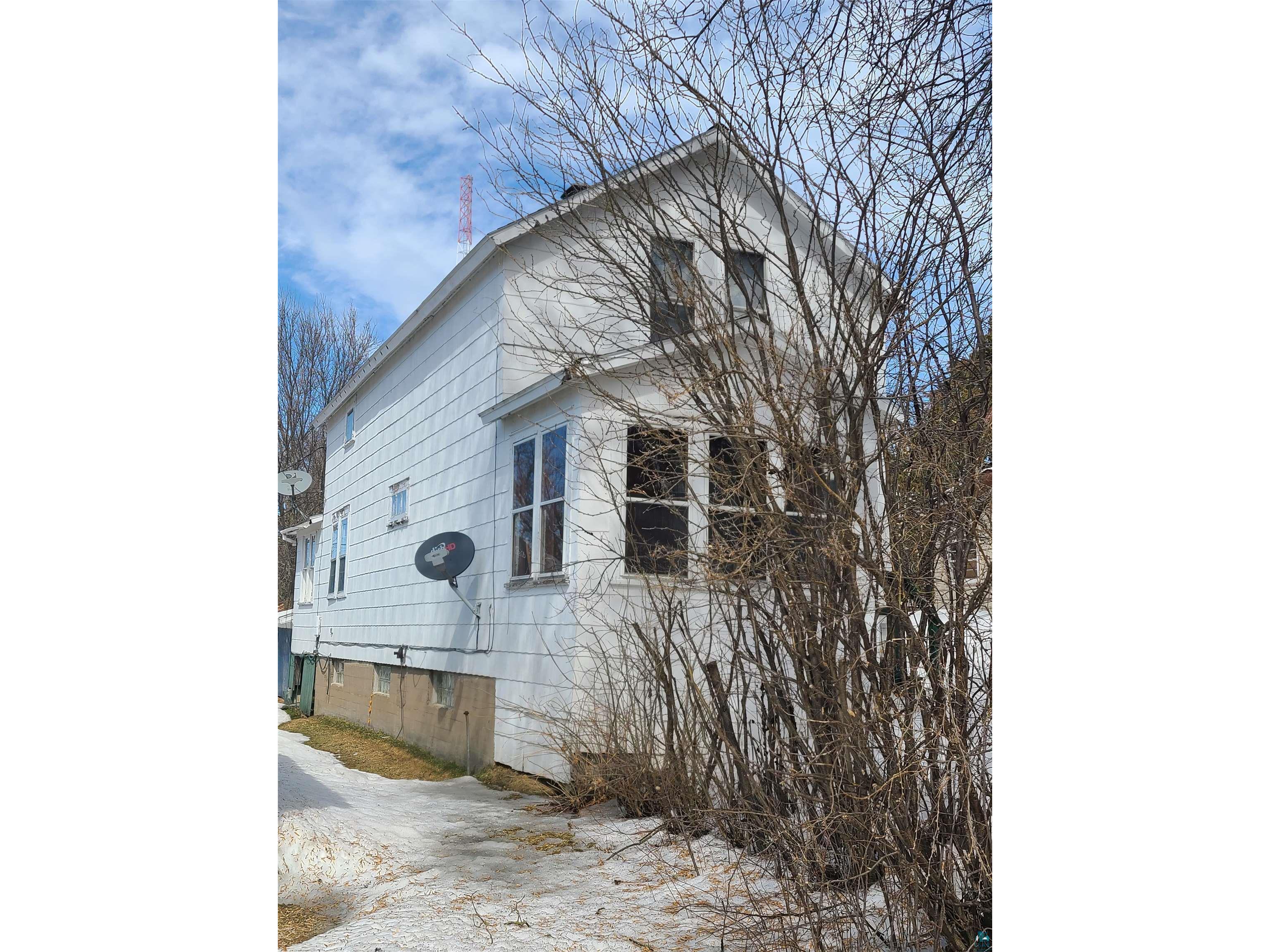 613 S 2nd St Tower MN 55790 6107600 image1