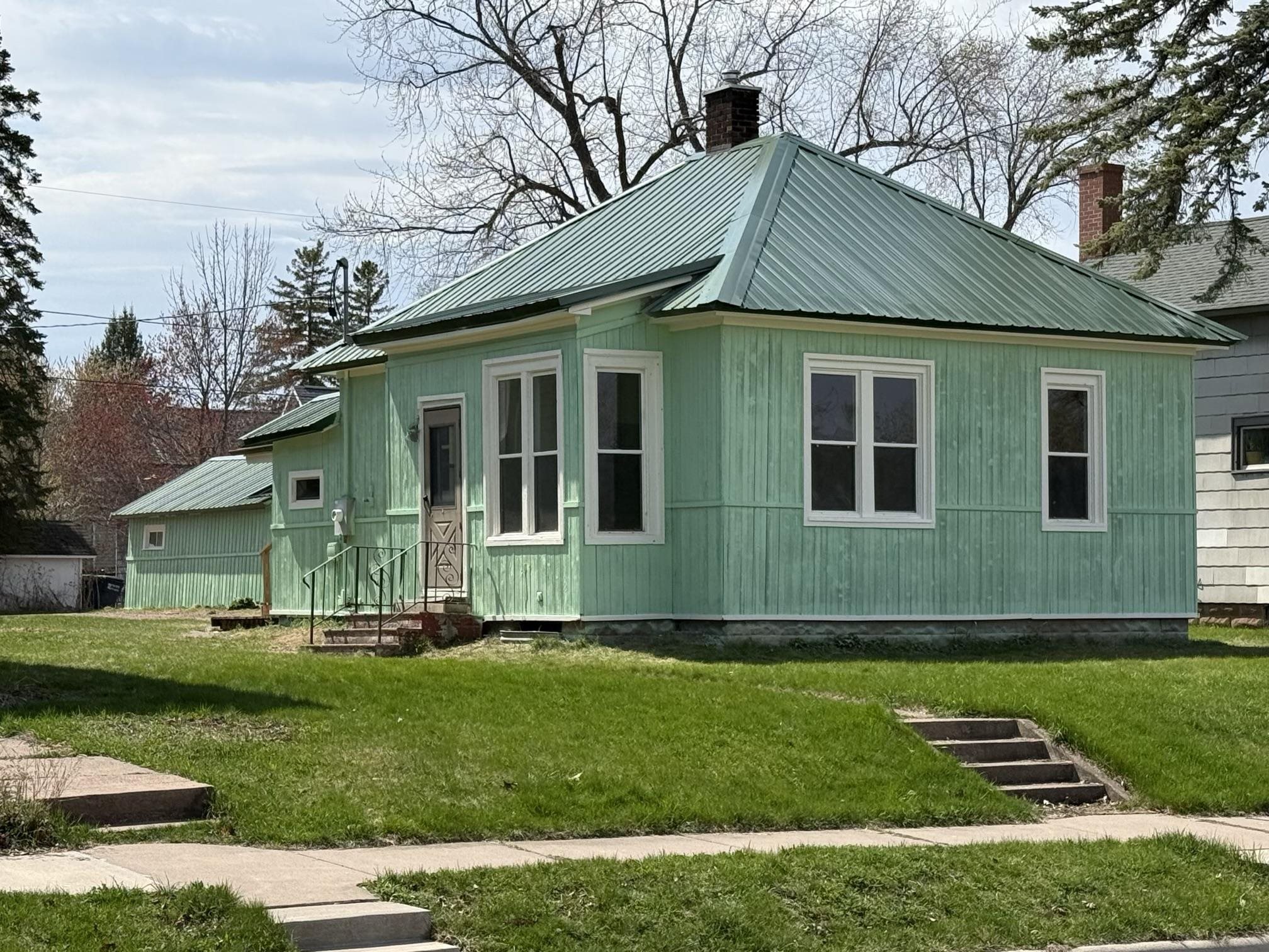 613 Vaughn Ave Ashland WI 54806 6119212 image1