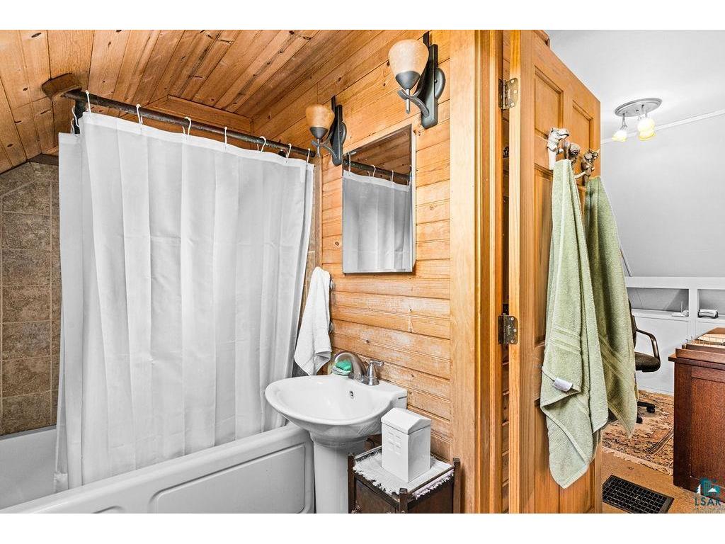 6146 Highway 61 Silver Bay MN 55614 6125232 image18