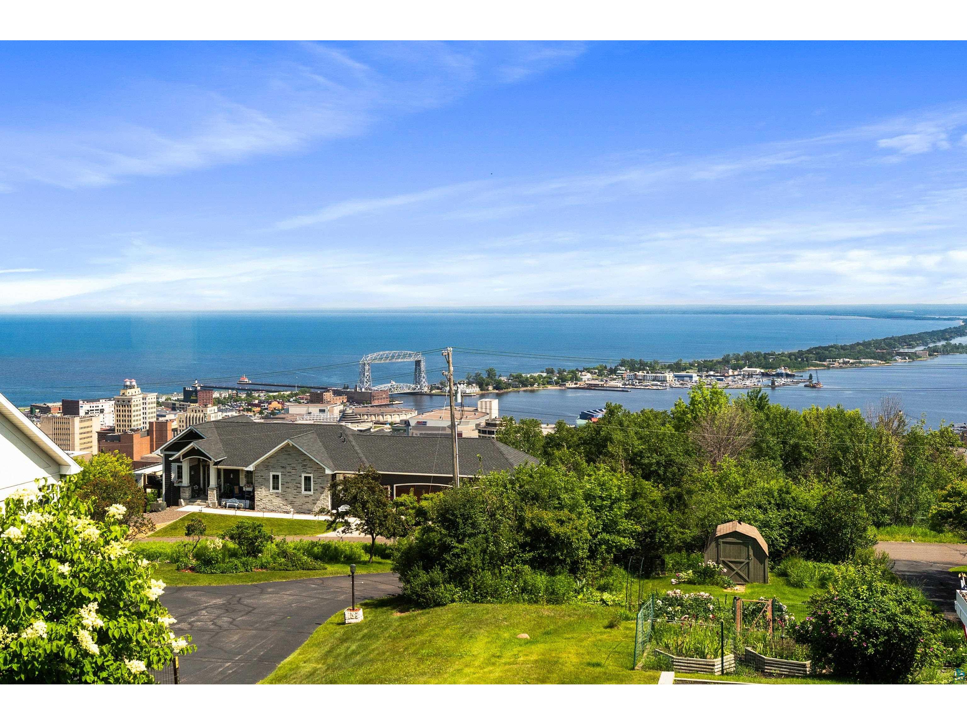 615 W 6th St Duluth MN 55806 6126607 image10