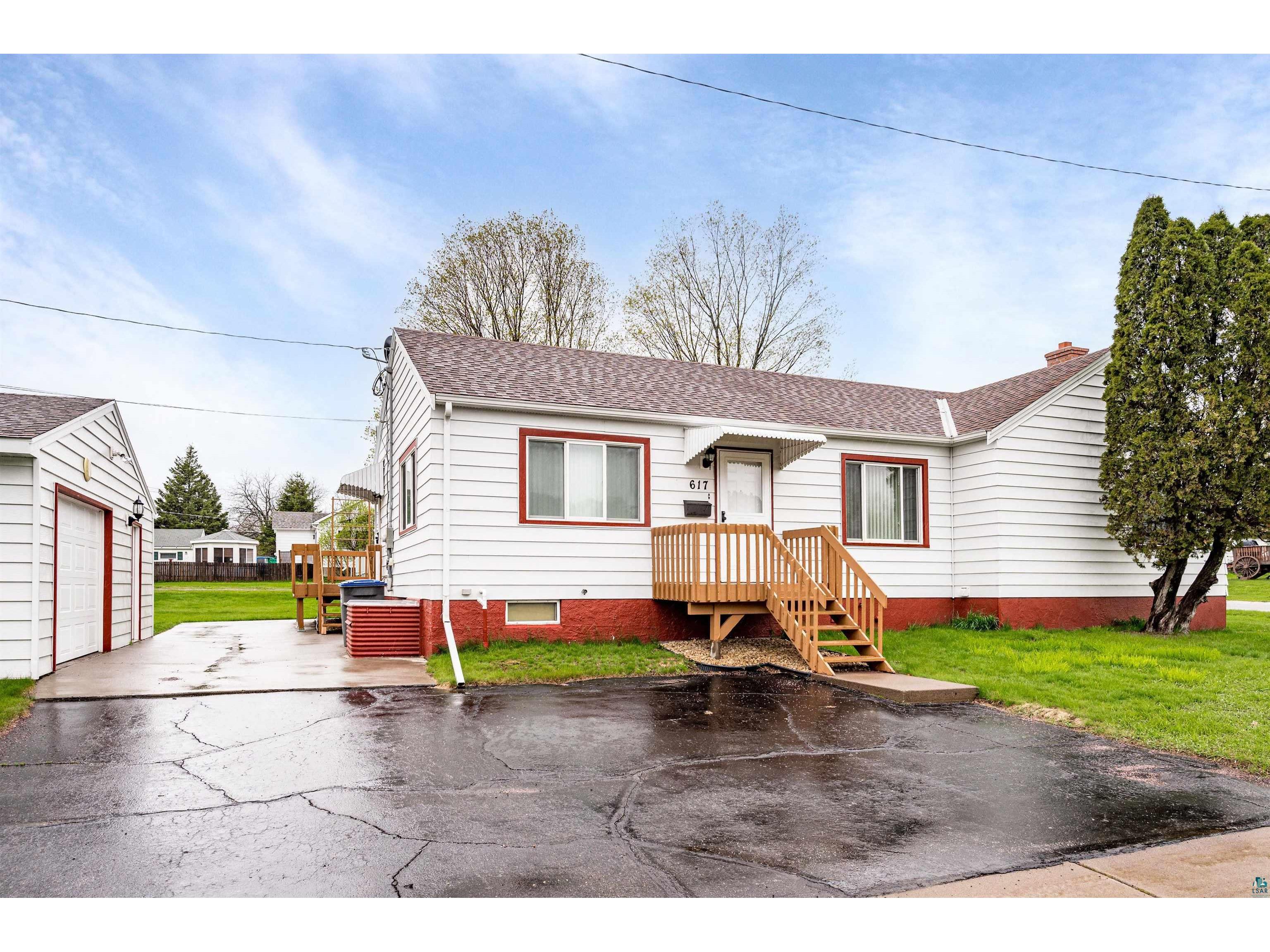 617 N 2nd Ave Proctor MN 55810 6103068 image1