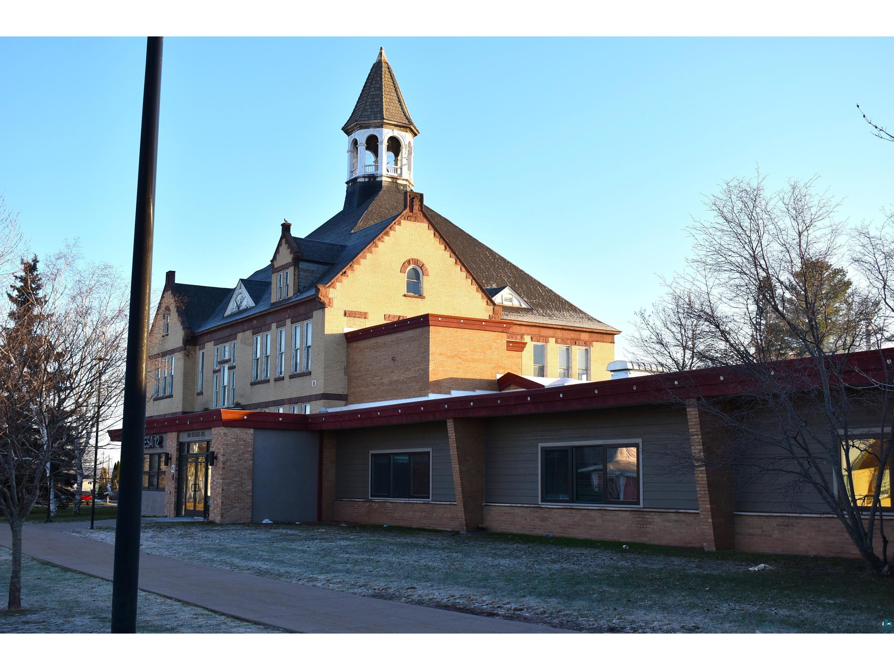 618 Beaser Ave Ashland WI 54806 6107674 image1