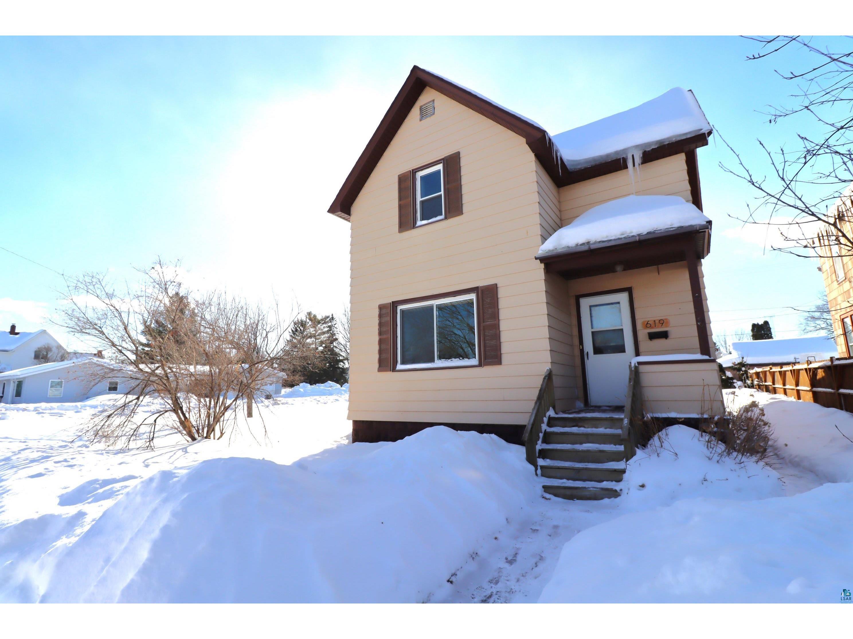 619 5th Ave E Ashland WI 54806 6106864 image1