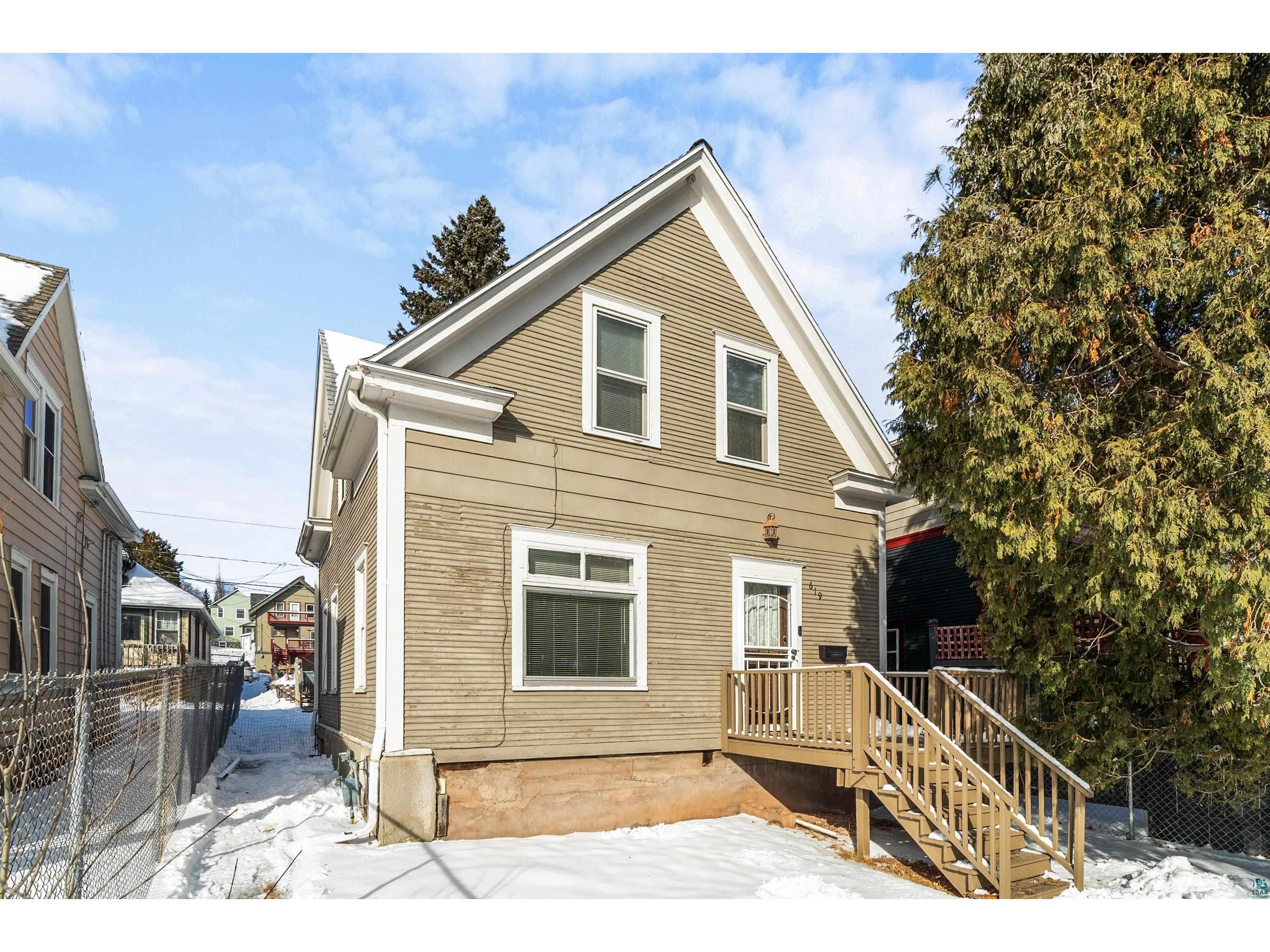 619 E 8th St Duluth MN 55805 6117707 image1