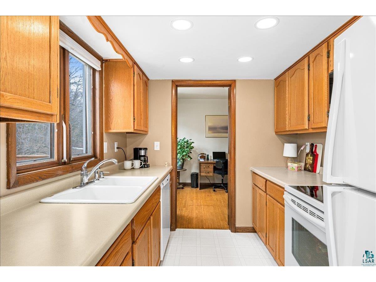619 Leicester Ave Duluth MN 55803 6124528 image11