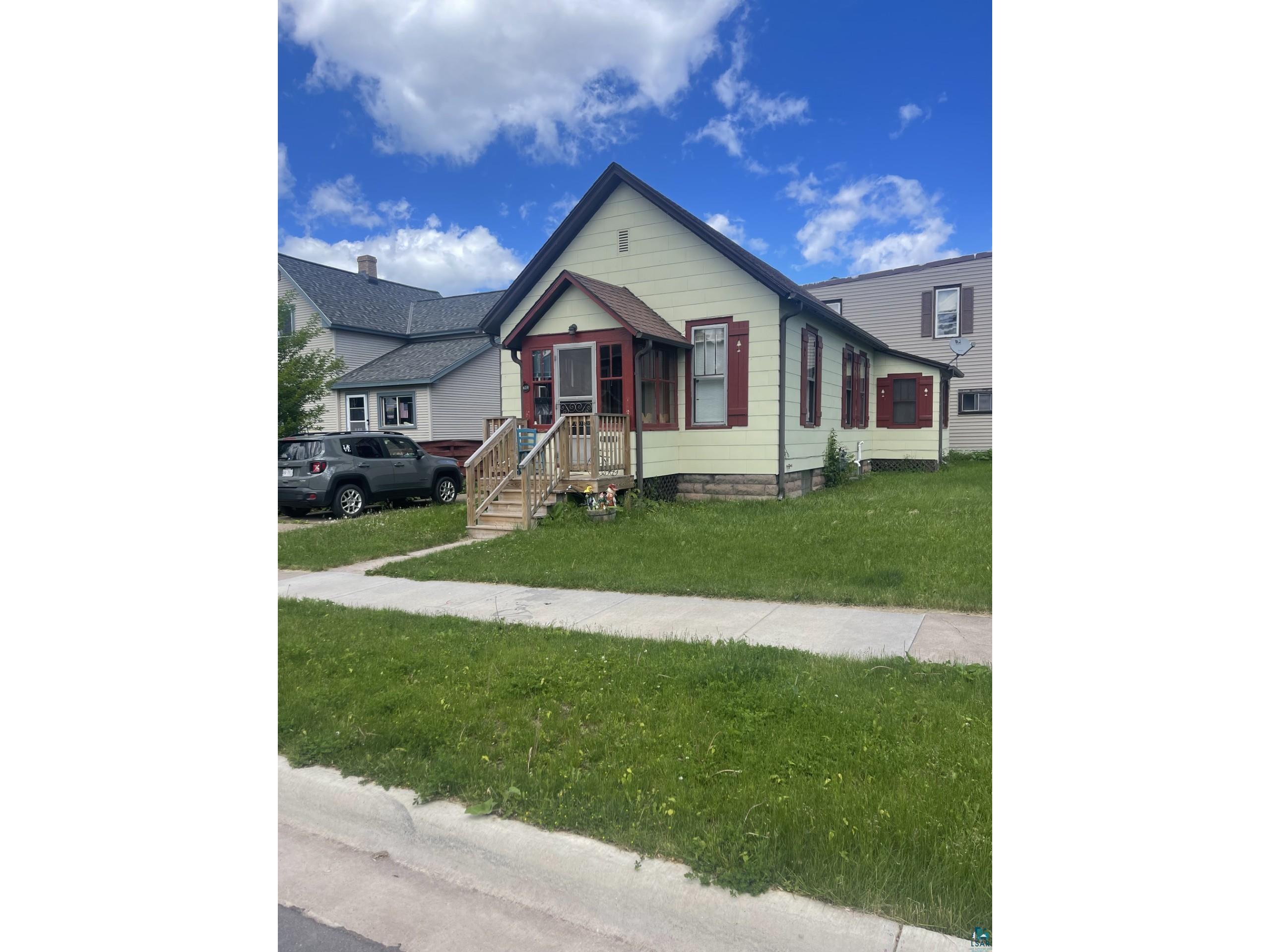 620 Vaughn Ave Ashland WI 54806 6114142 image1